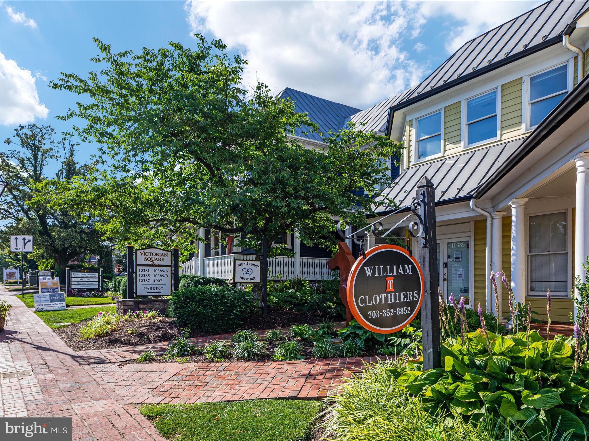 FAIRFAX ACRES - Residential