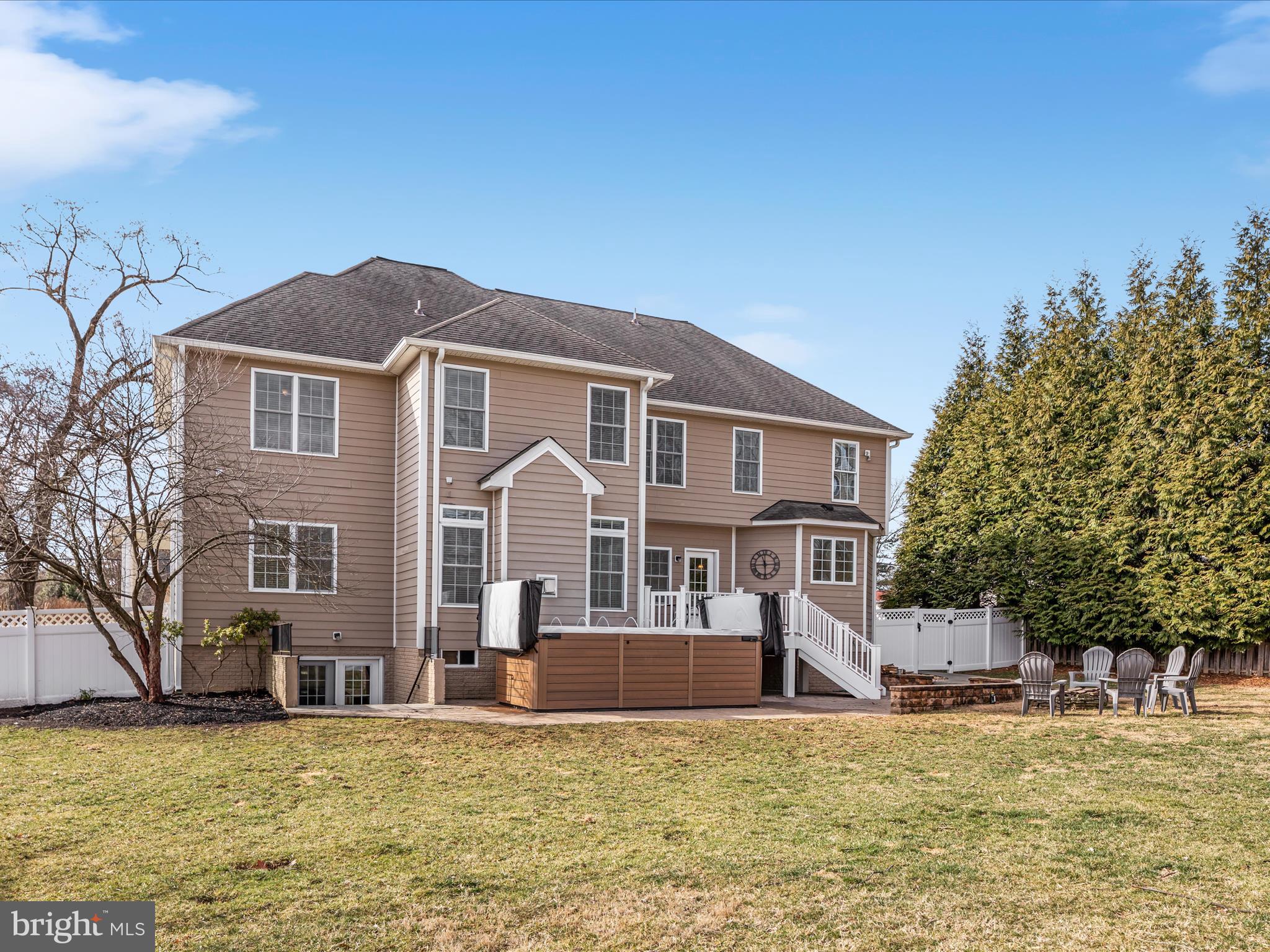 FAIRFAX ACRES - Residential