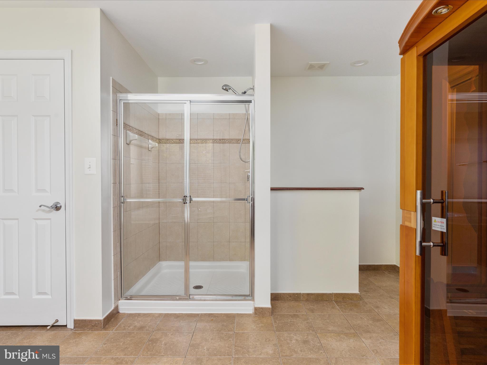 FAIRFAX ACRES - Residential