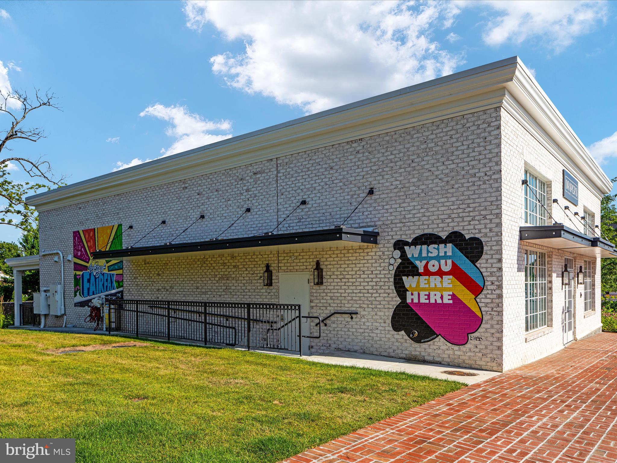 FAIRFAX ACRES - Residential