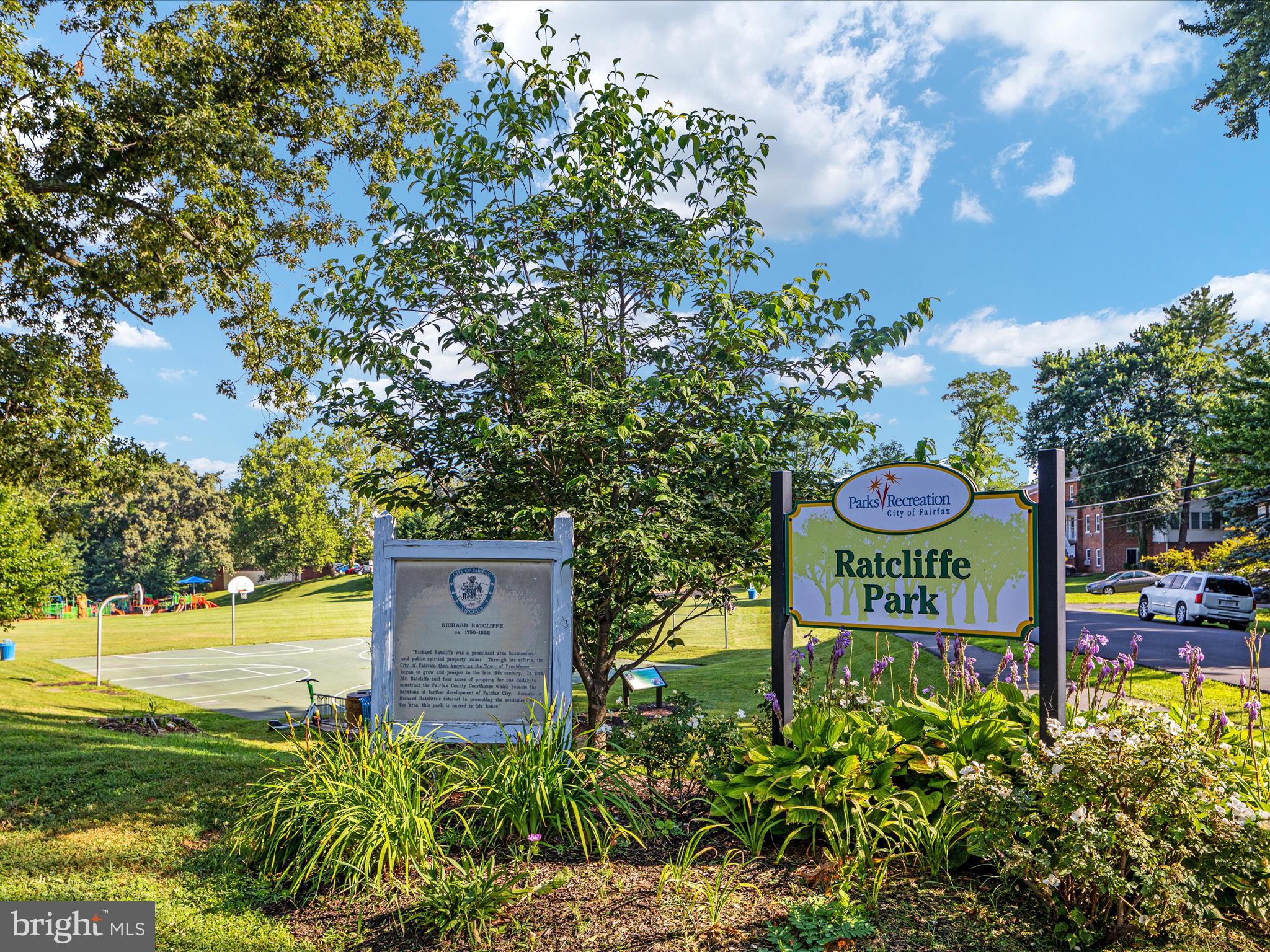 FAIRFAX ACRES - Residential