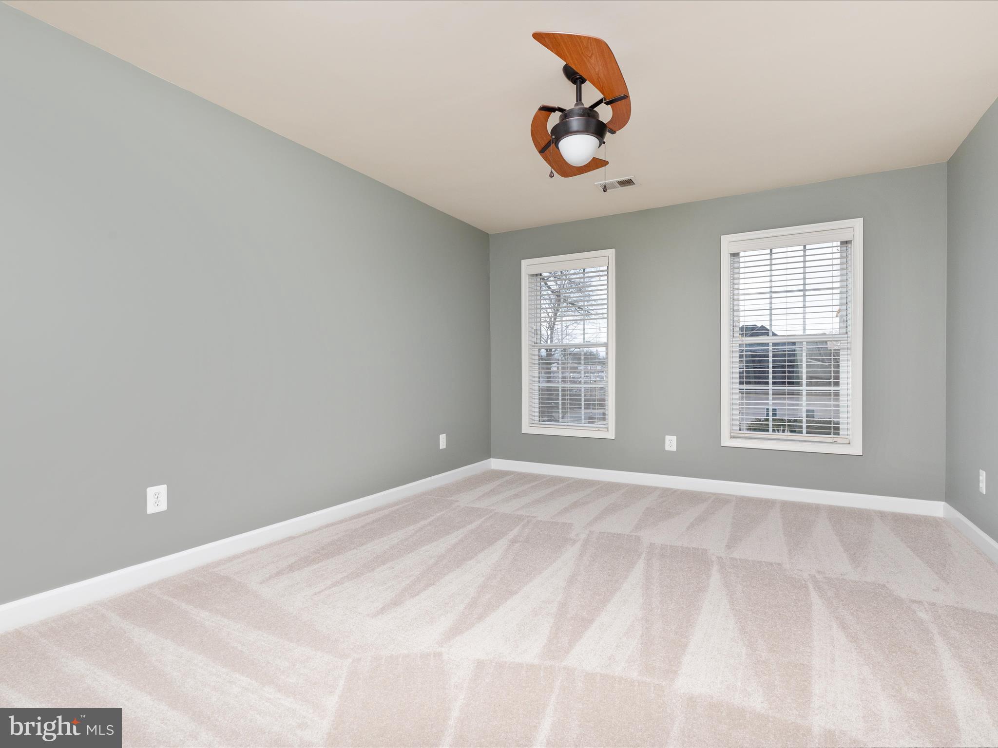 FAIRFAX ACRES - Residential