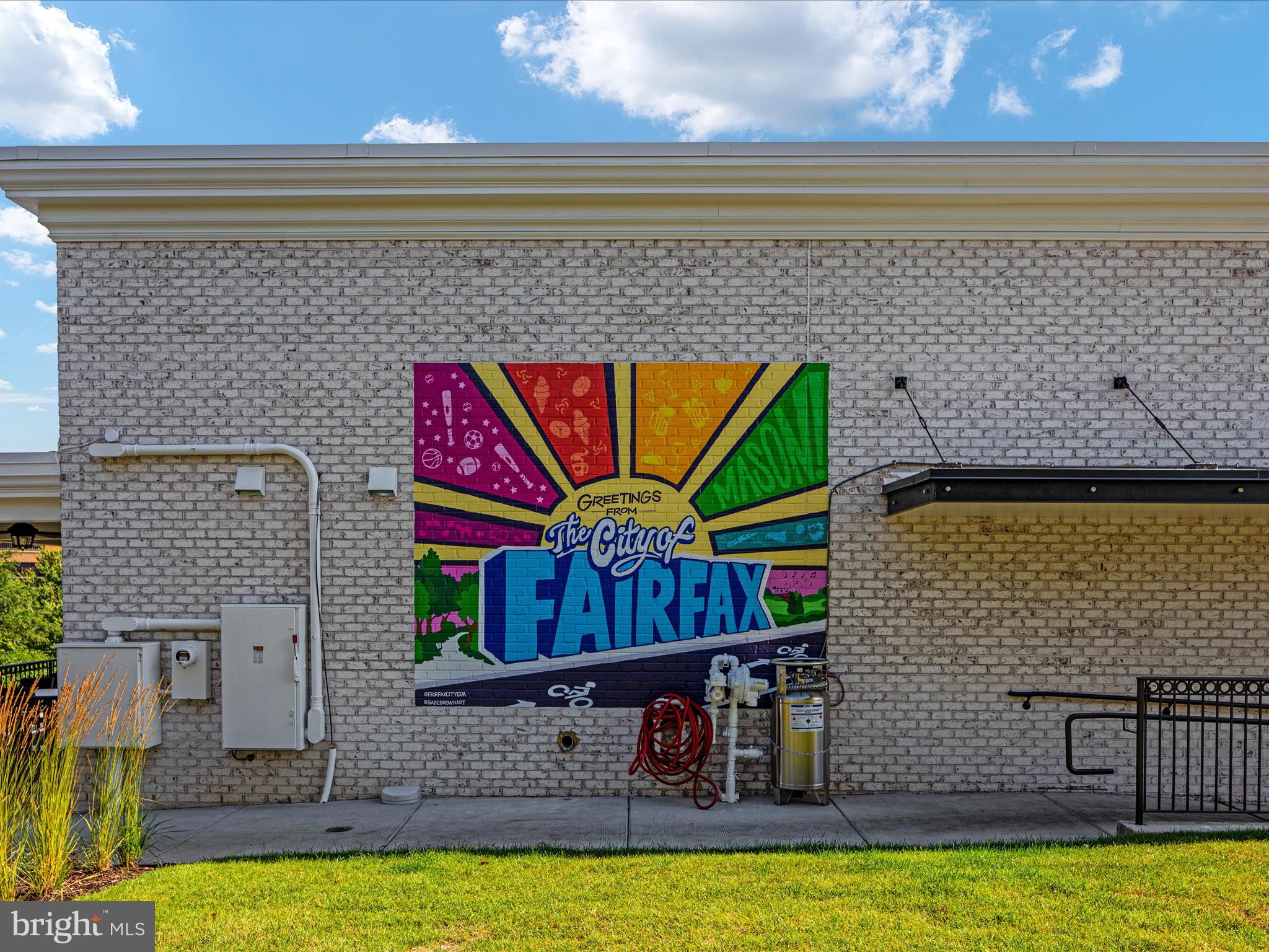 FAIRFAX ACRES - Residential