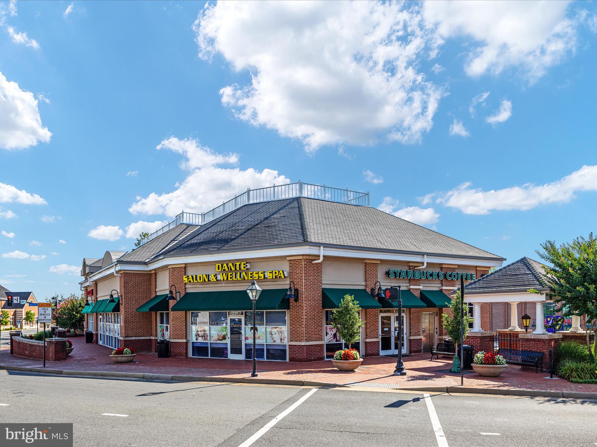 FAIRFAX ACRES - Residential