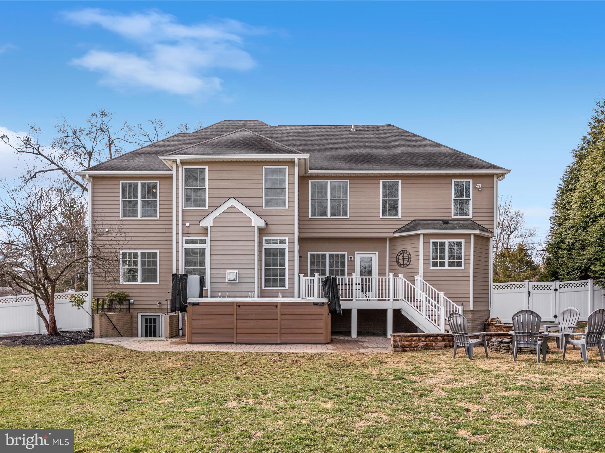 FAIRFAX ACRES - Residential