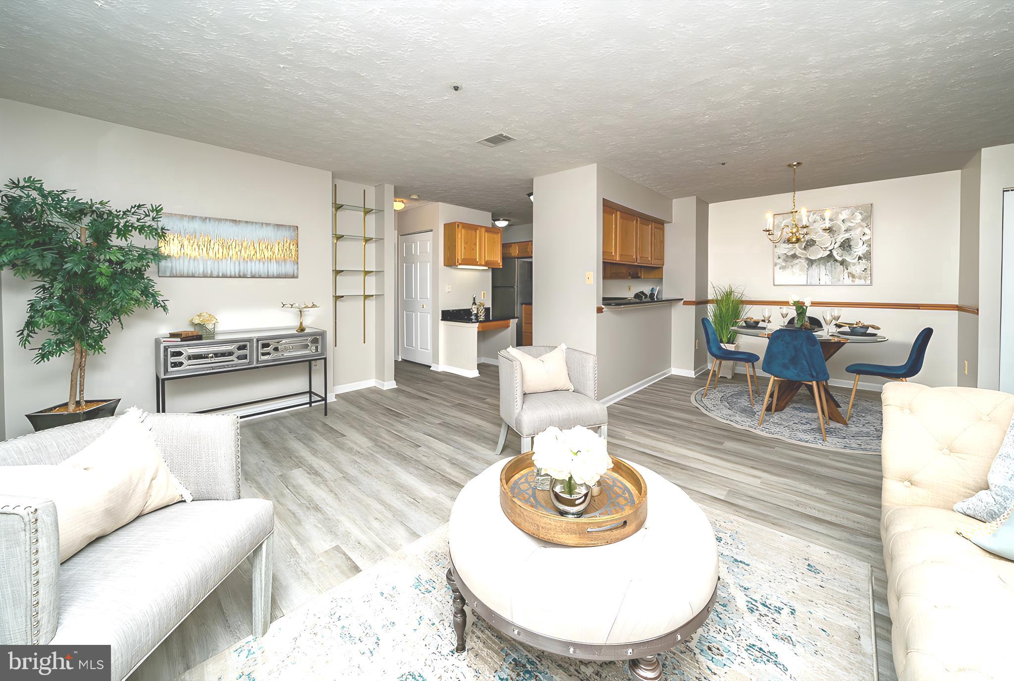 WATERS EDGE AT NORTH LAKE - Residential