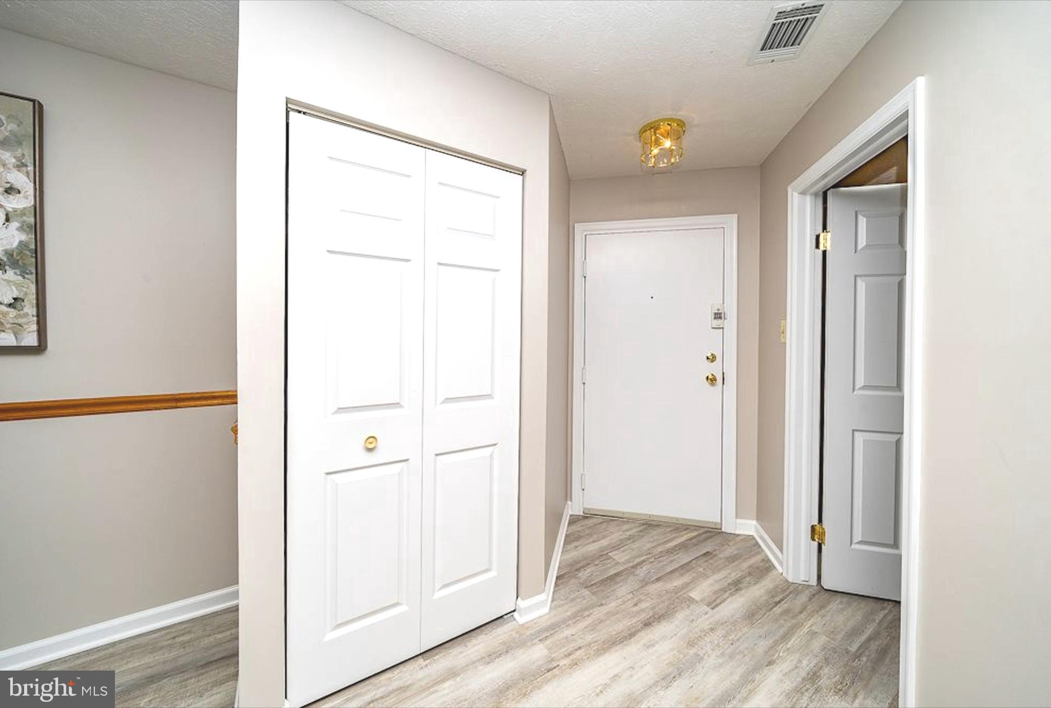 WATERS EDGE AT NORTH LAKE - Residential