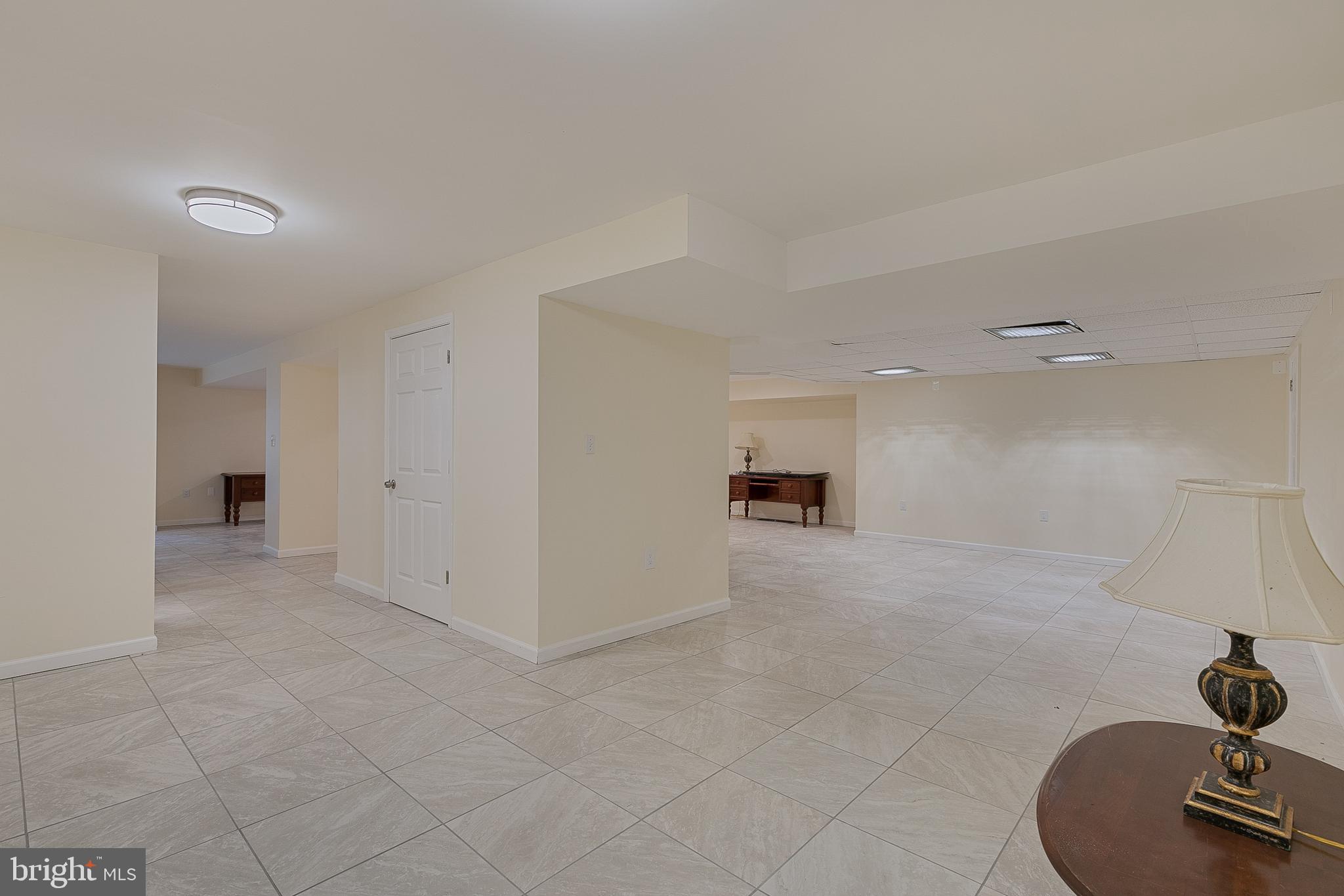 TANTALLON ON THE POTOMAC - Residential Lease