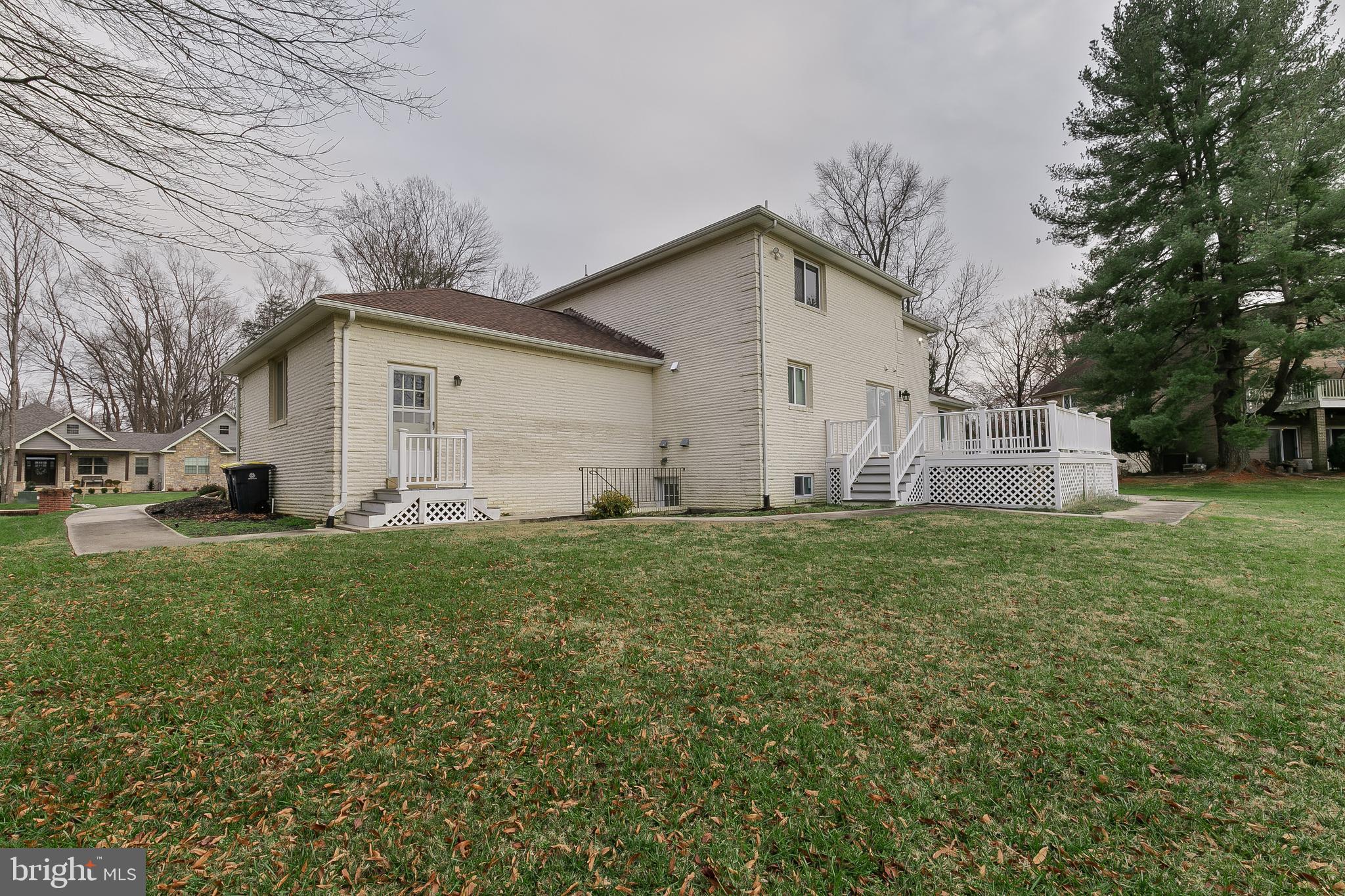 TANTALLON ON THE POTOMAC - Residential Lease