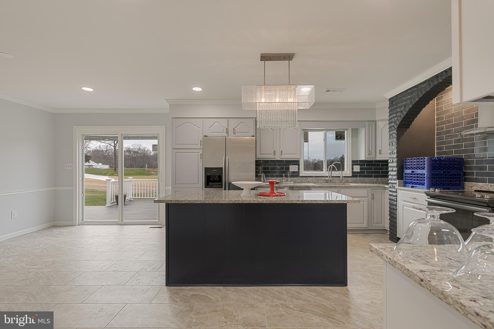 TANTALLON ON THE POTOMAC - Residential Lease