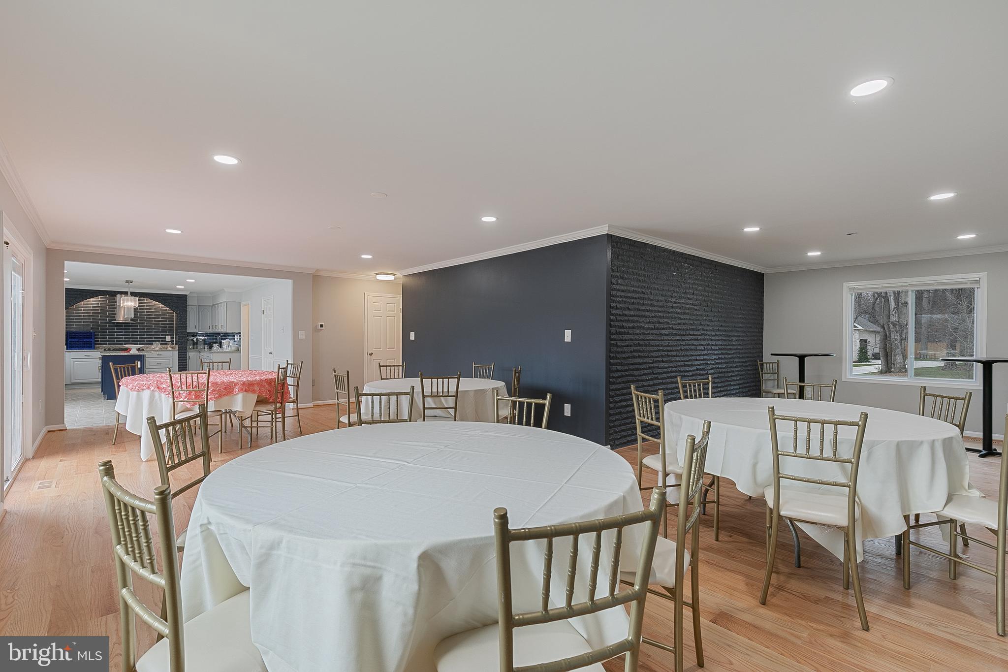 TANTALLON ON THE POTOMAC - Residential Lease