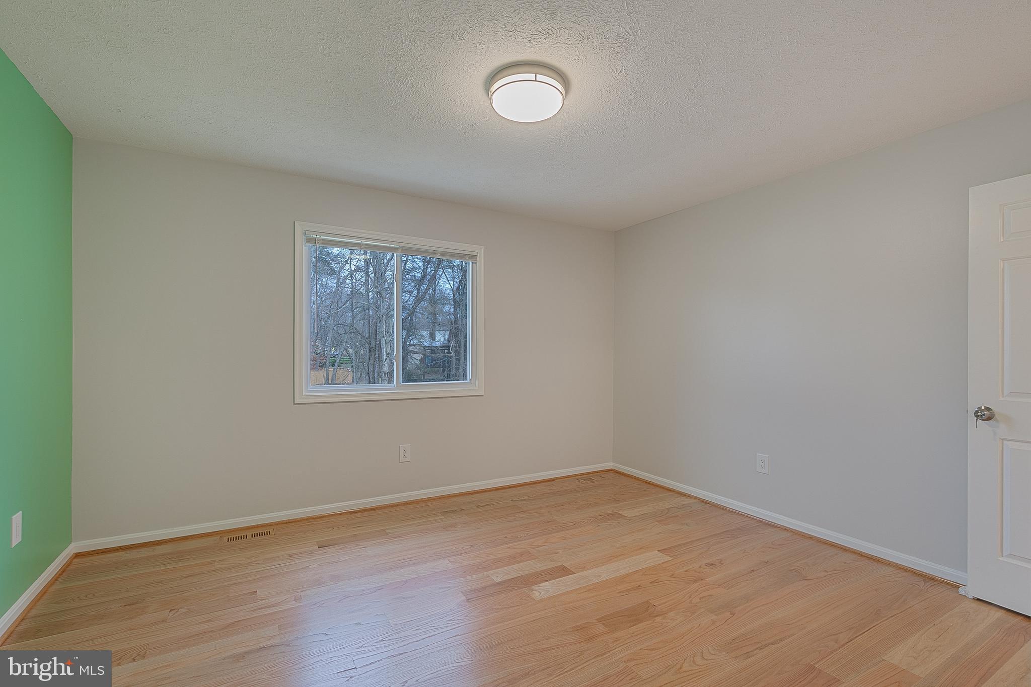 TANTALLON ON THE POTOMAC - Residential Lease