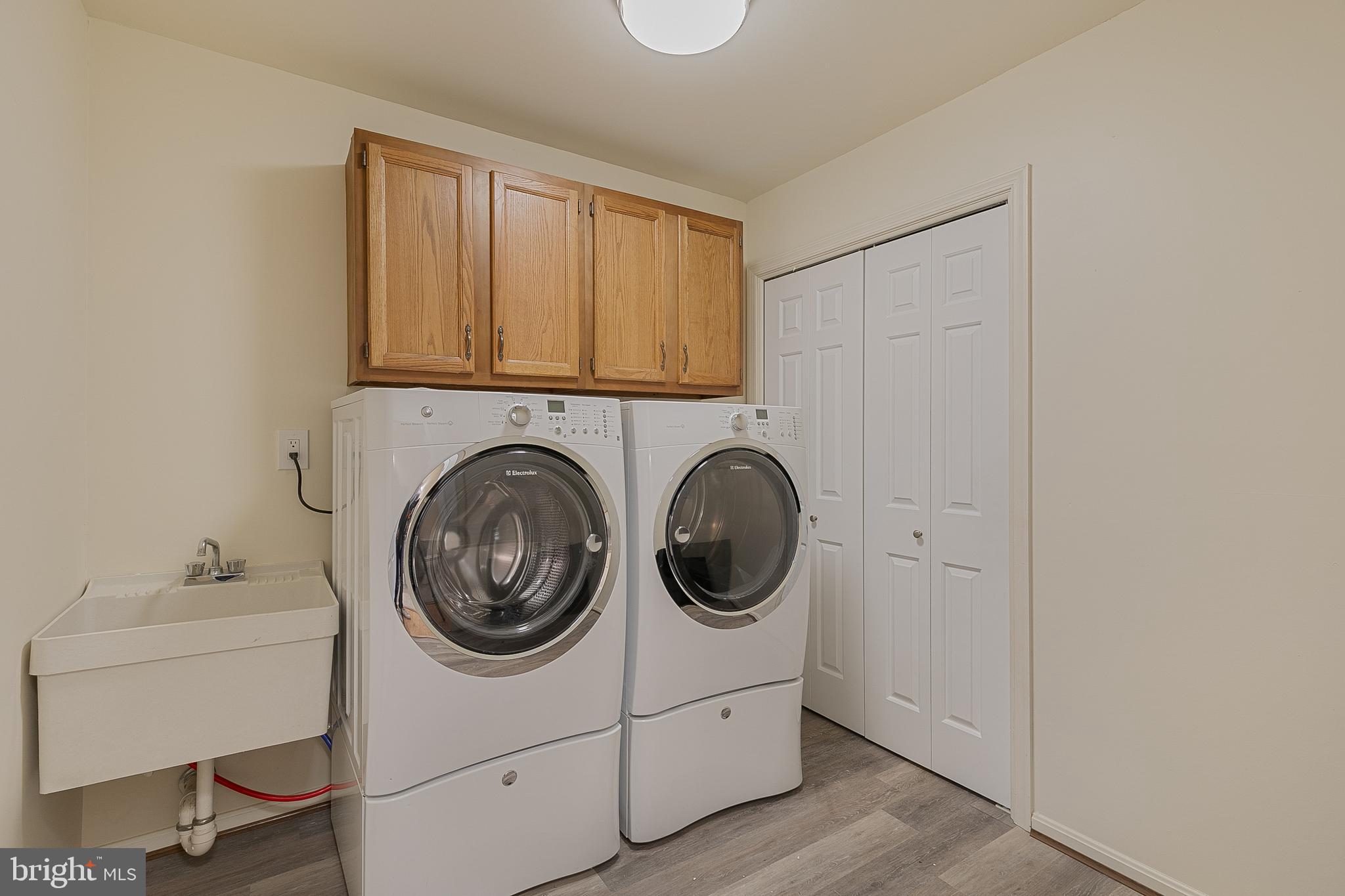 TANTALLON ON THE POTOMAC - Residential Lease