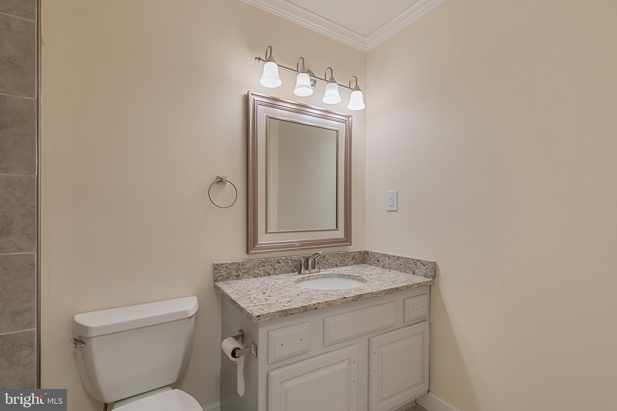 TANTALLON ON THE POTOMAC - Residential Lease