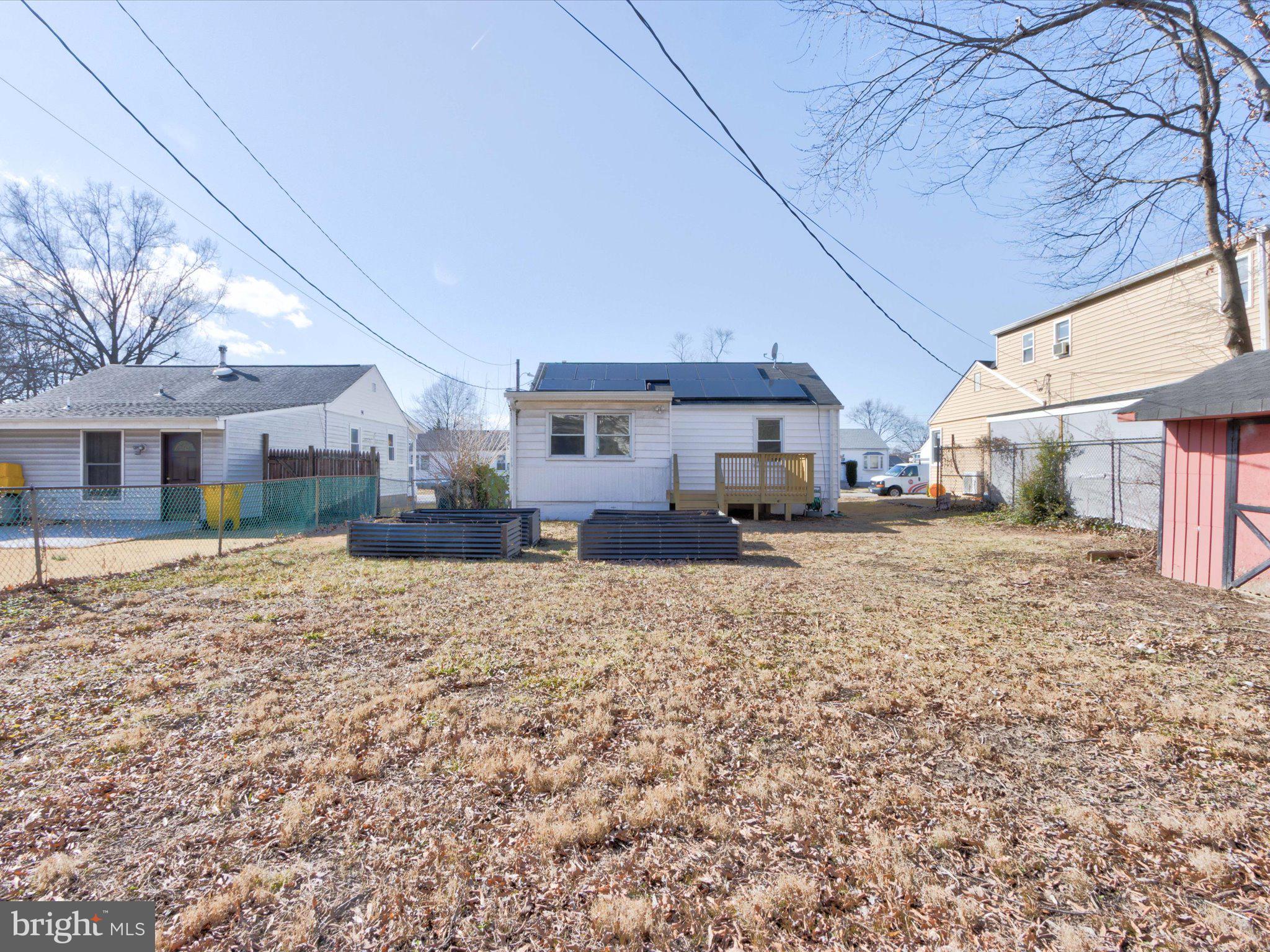 MUNROE GARDENS - Residential