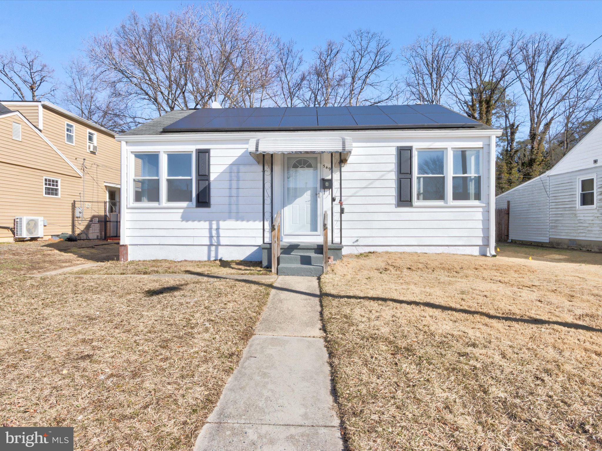 MUNROE GARDENS - Residential