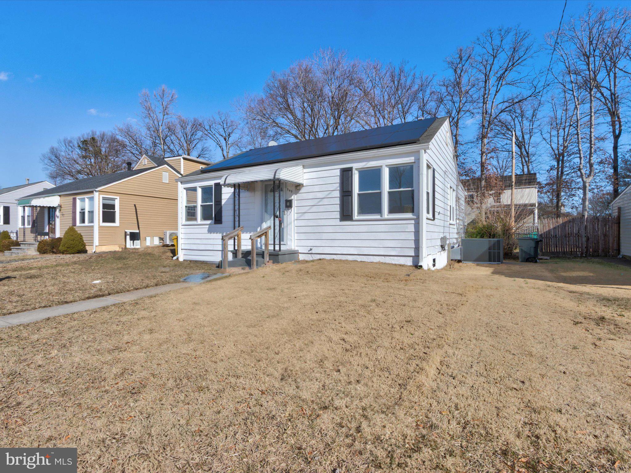 MUNROE GARDENS - Residential