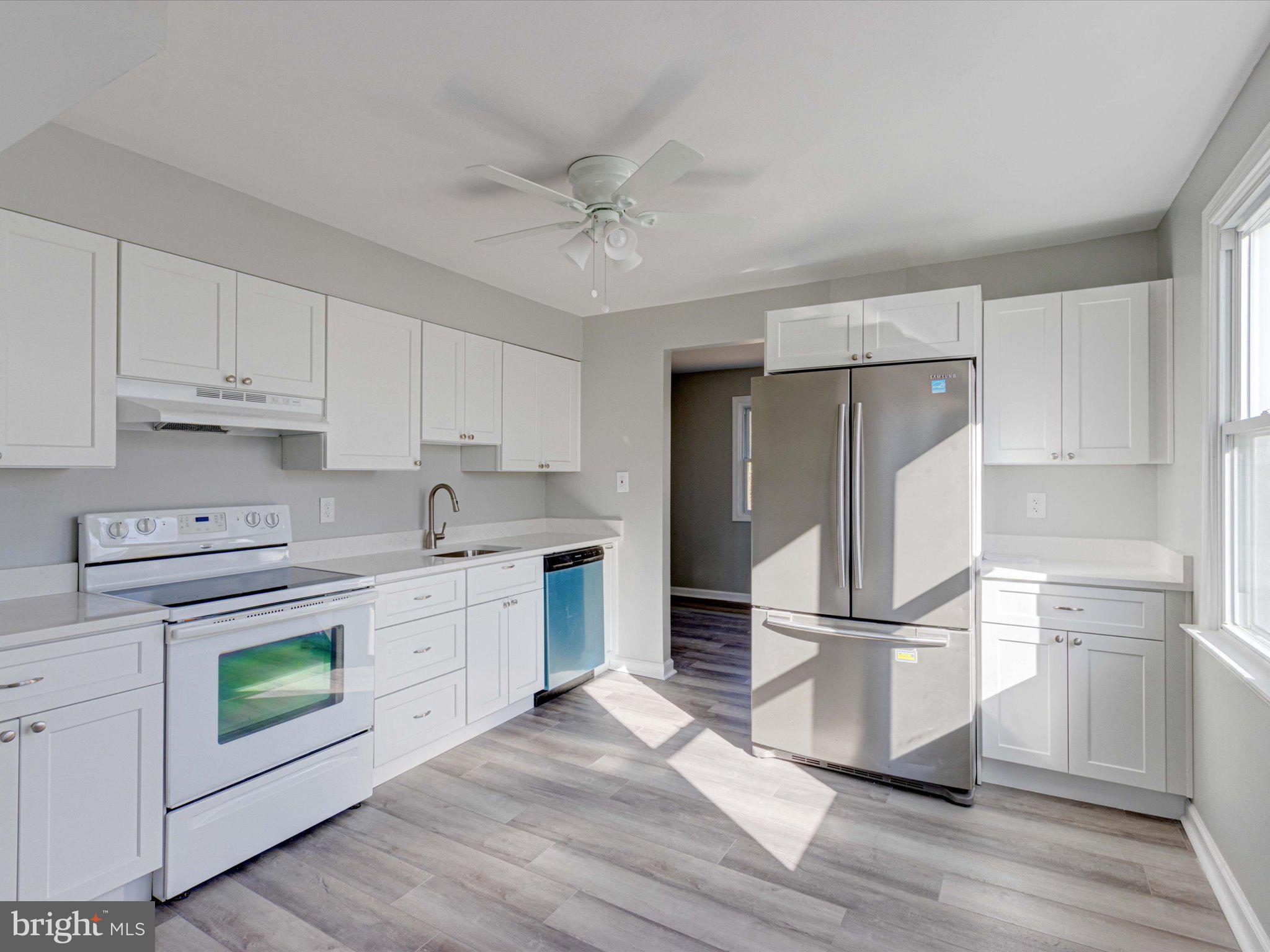 MUNROE GARDENS - Residential