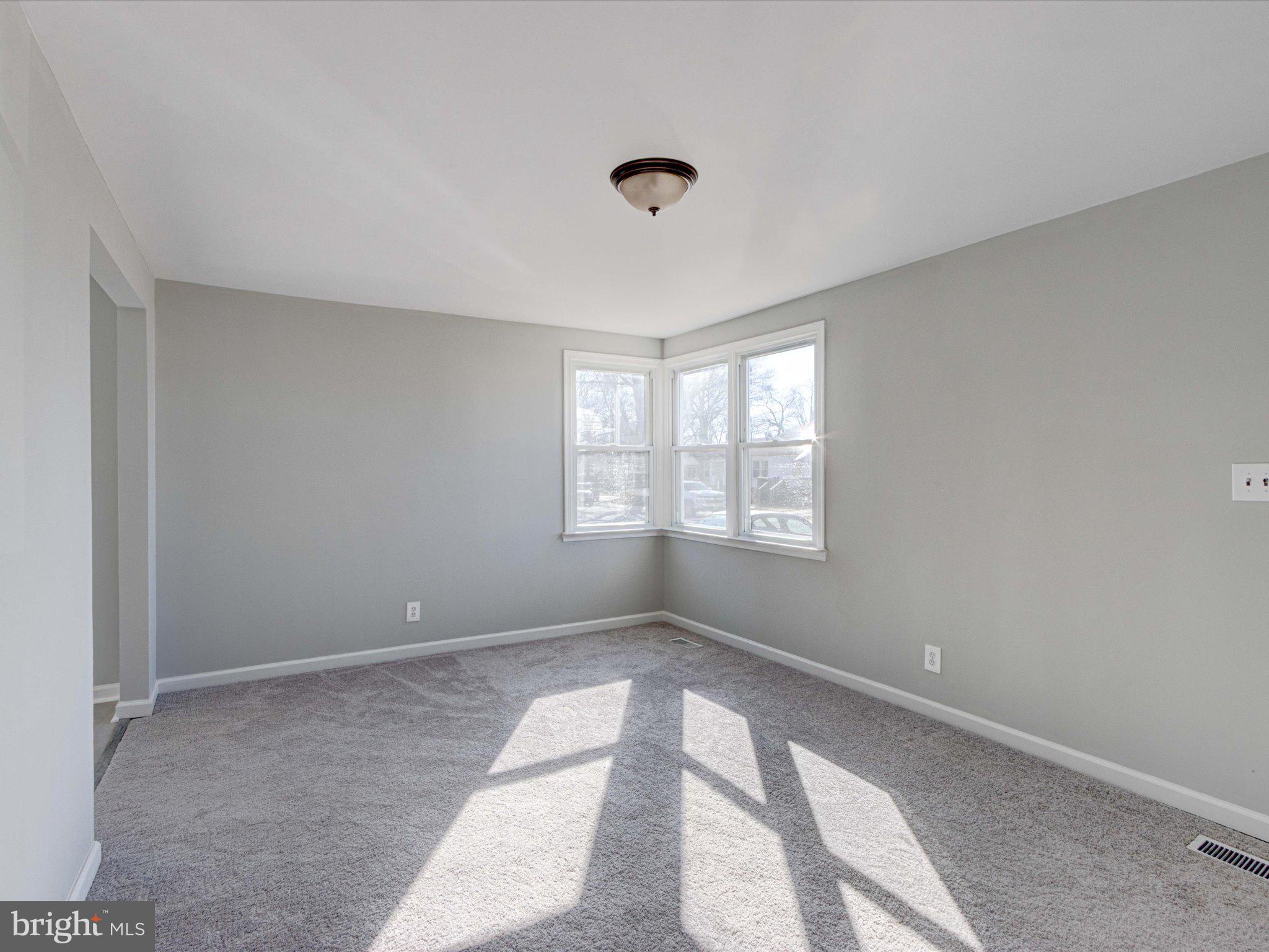 MUNROE GARDENS - Residential