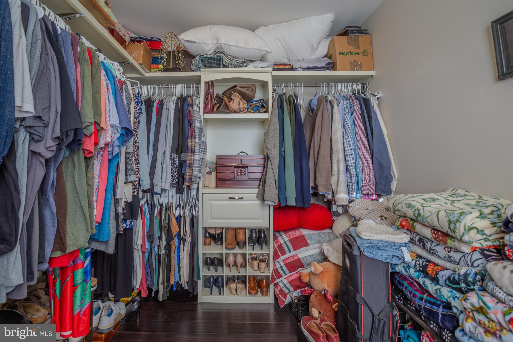 SPRINGDALE FARM - Residential