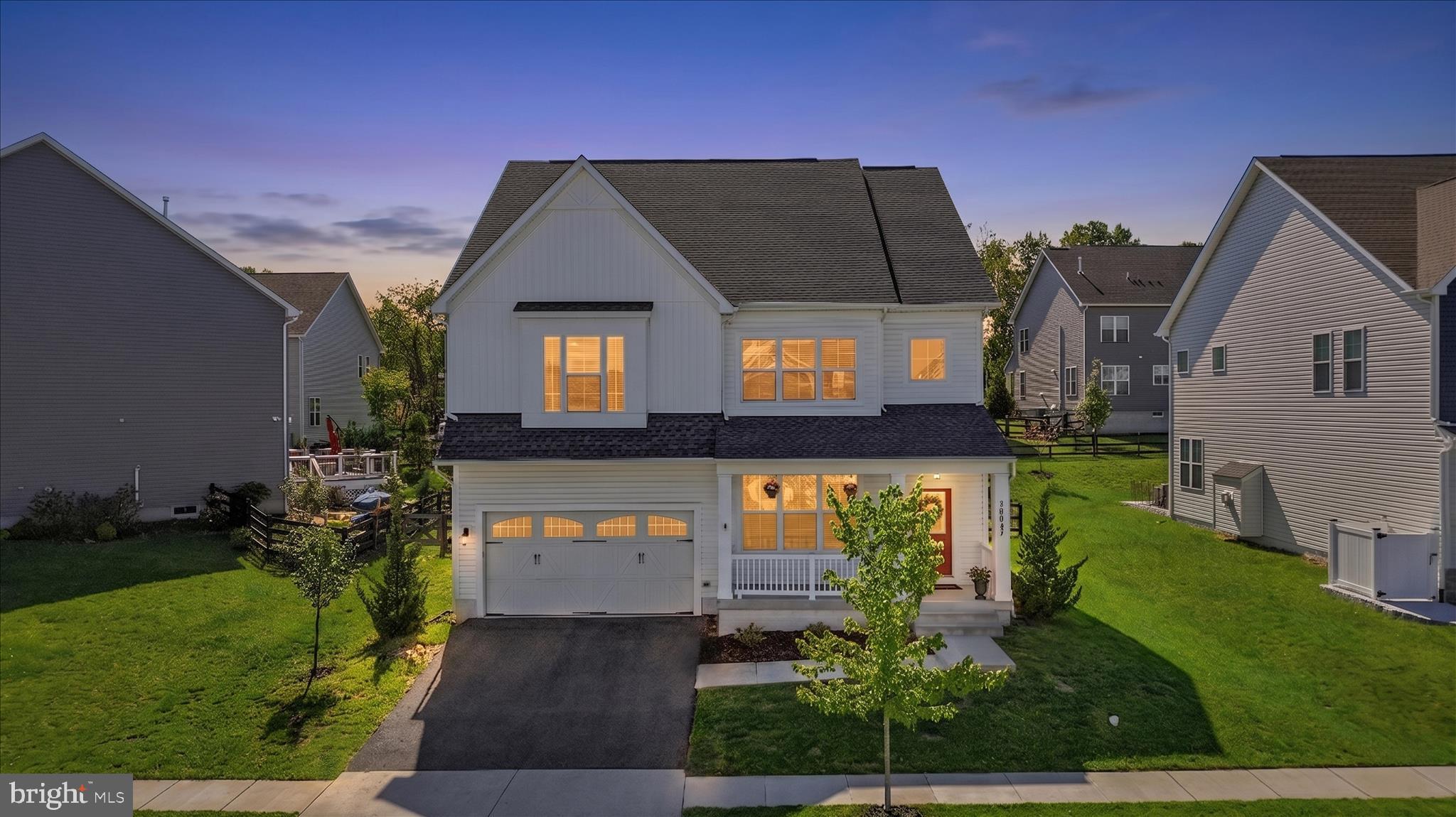 ROUND HILL - Residential