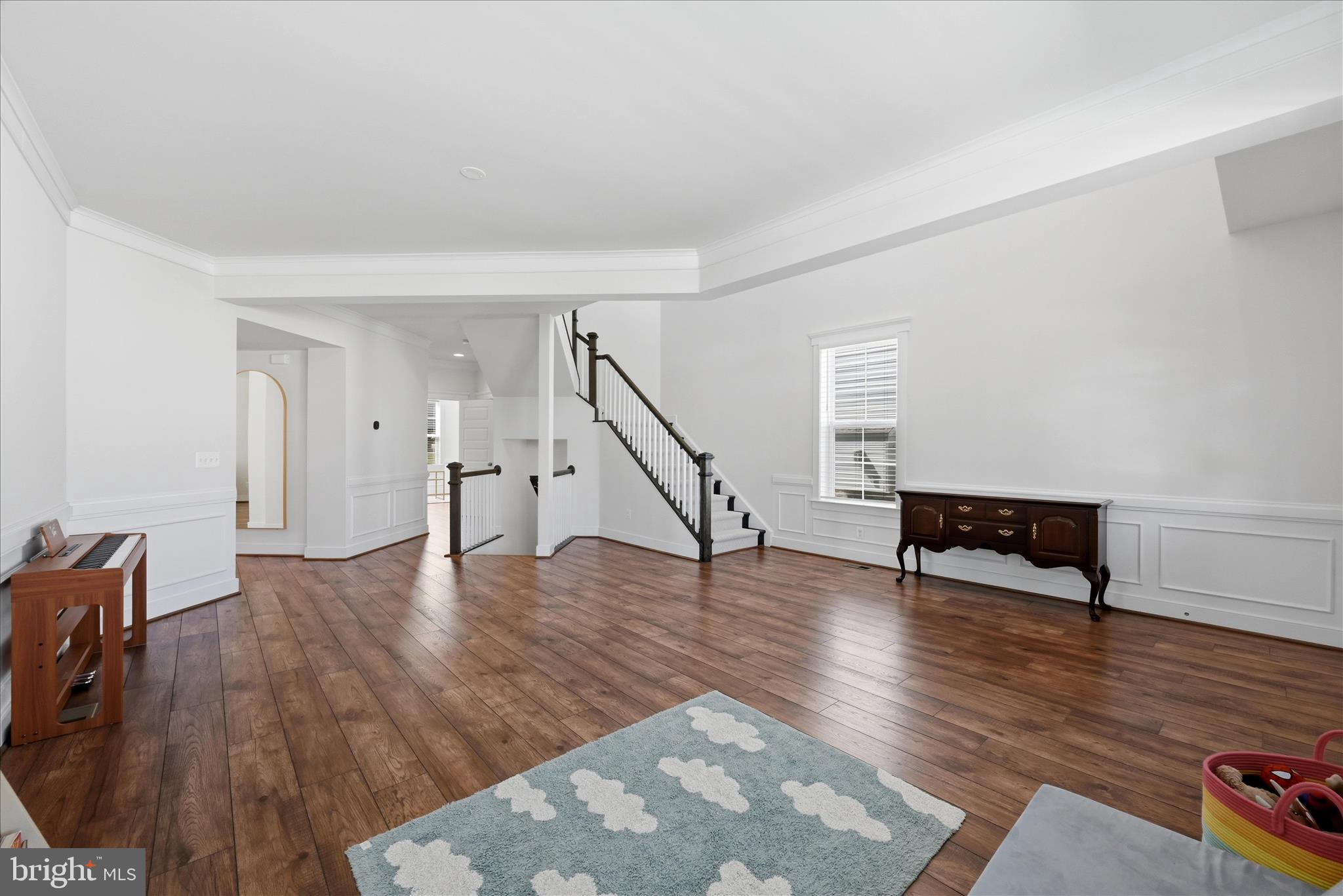 ROUND HILL - Residential