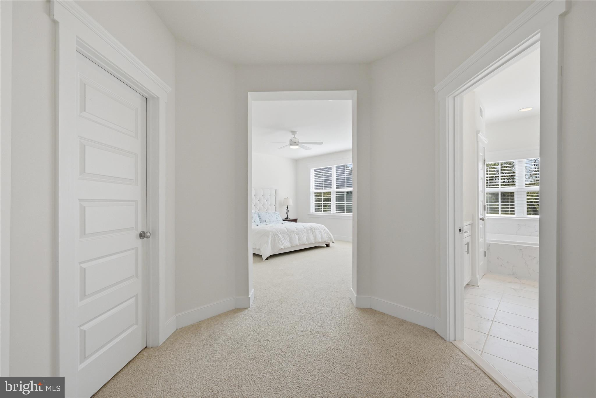 ROUND HILL - Residential
