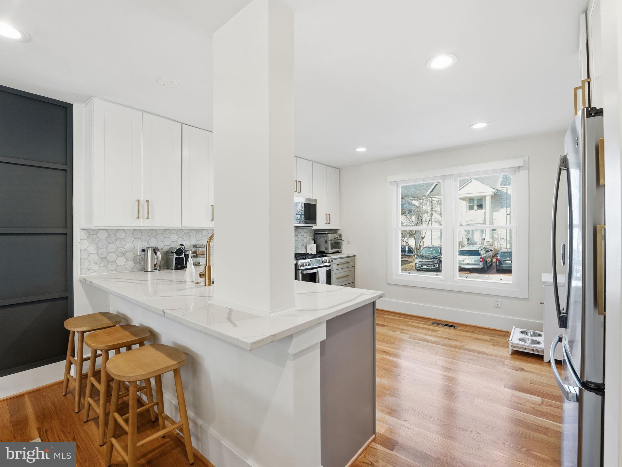 MONTICELLO OF TYSONS - Residential