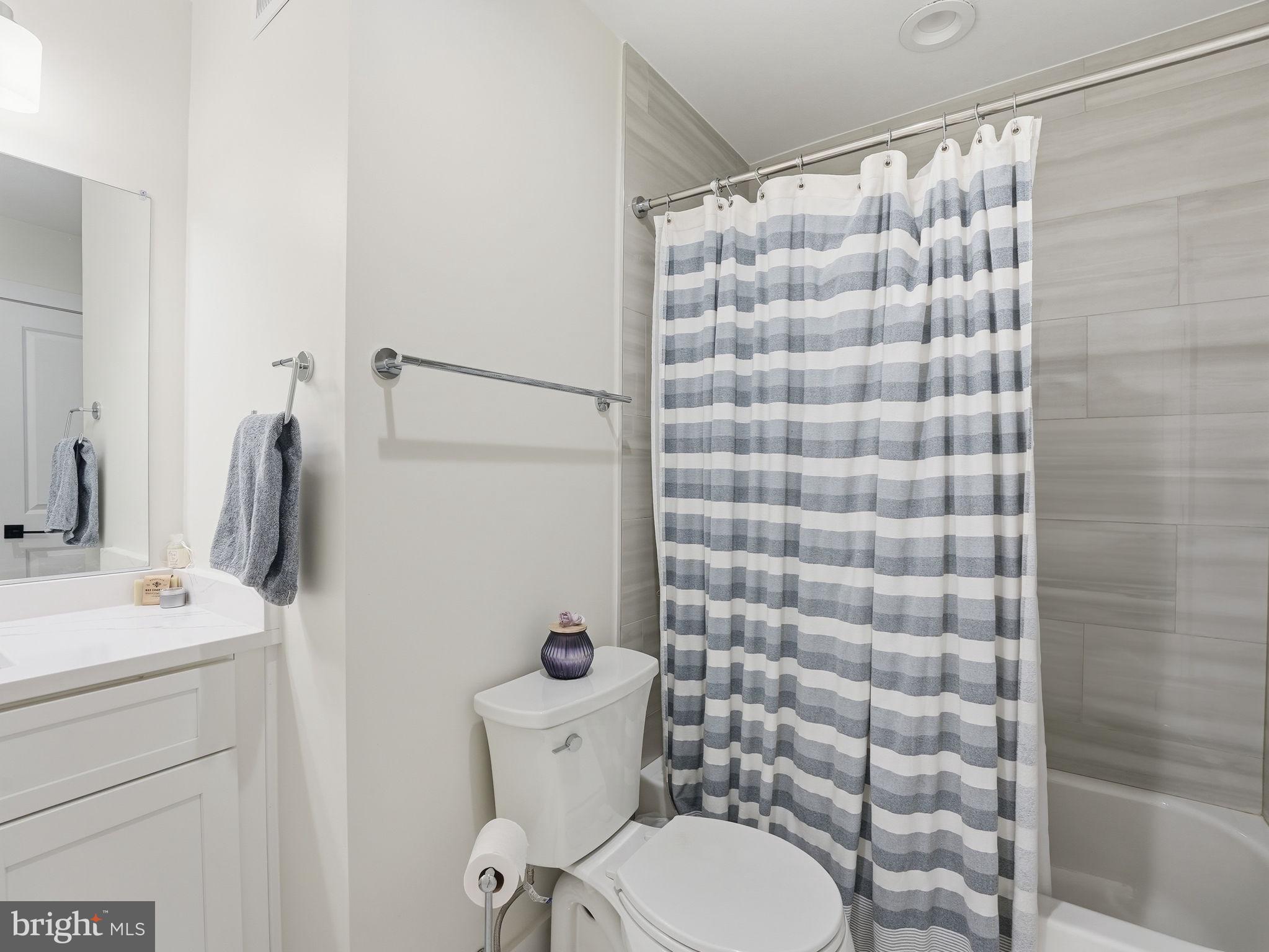 MONTICELLO OF TYSONS - Residential