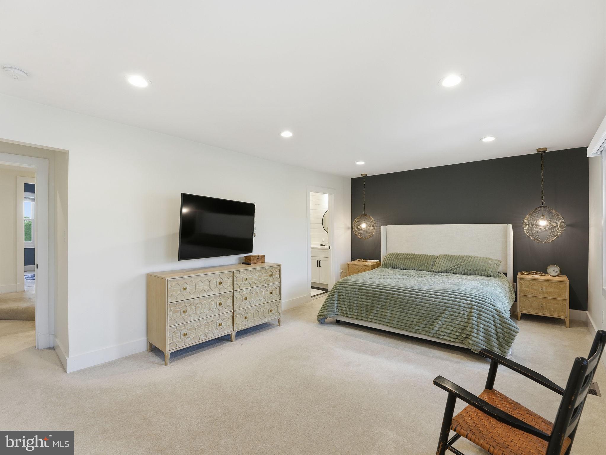 MONTICELLO OF TYSONS - Residential