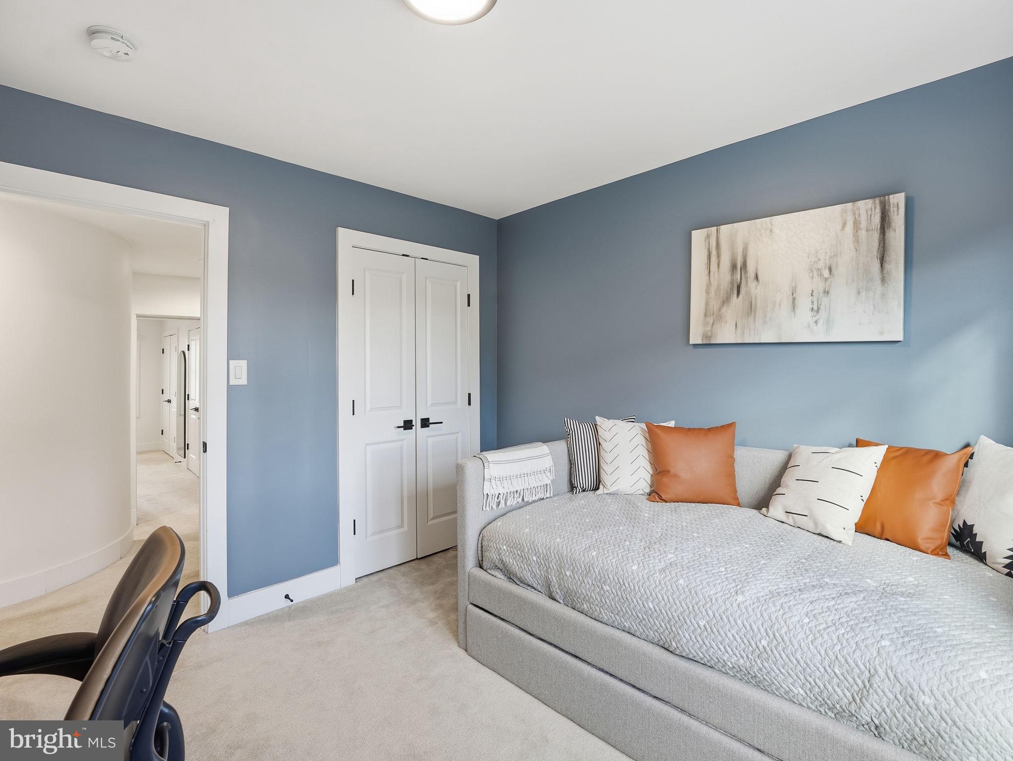 MONTICELLO OF TYSONS - Residential