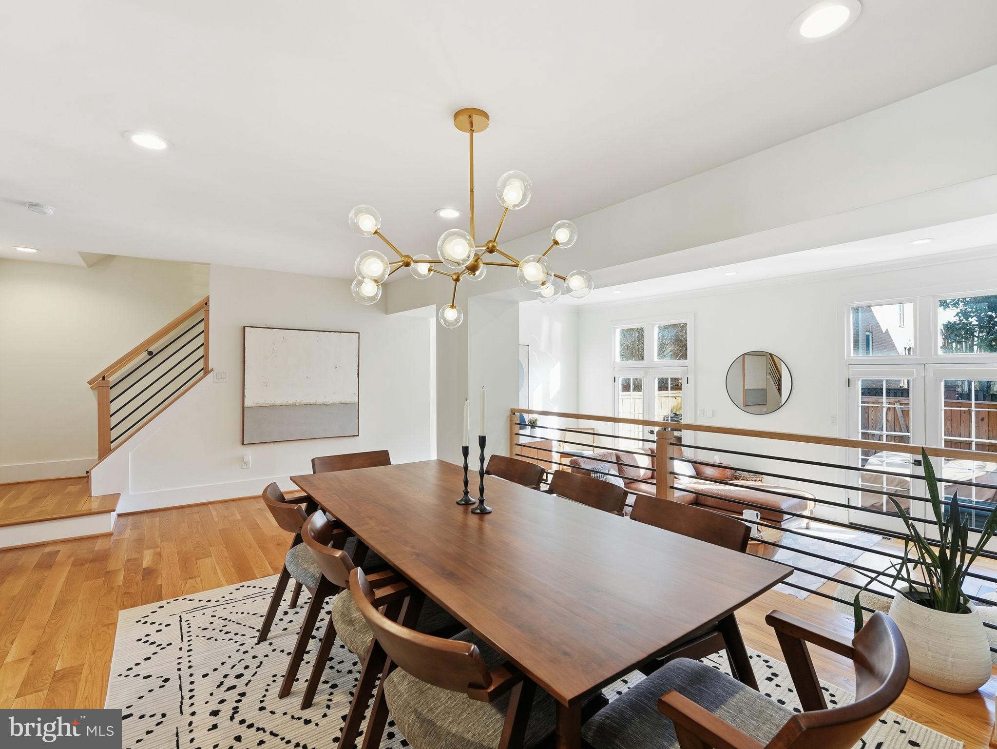 MONTICELLO OF TYSONS - Residential