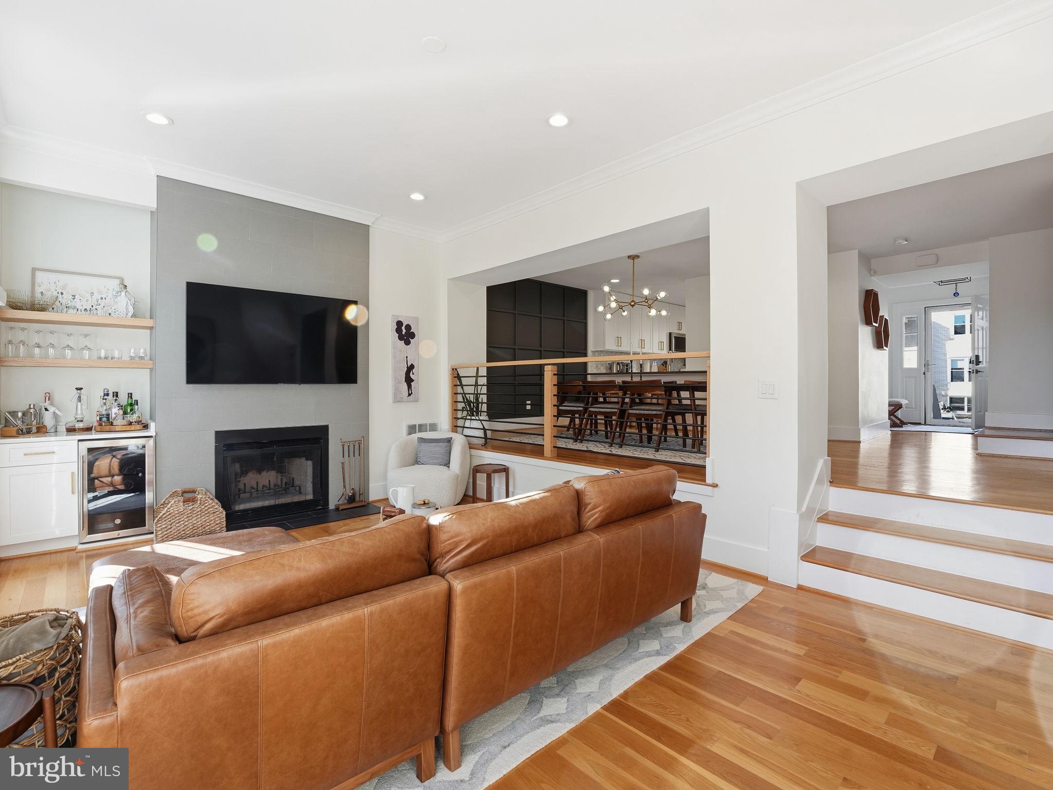 MONTICELLO OF TYSONS - Residential