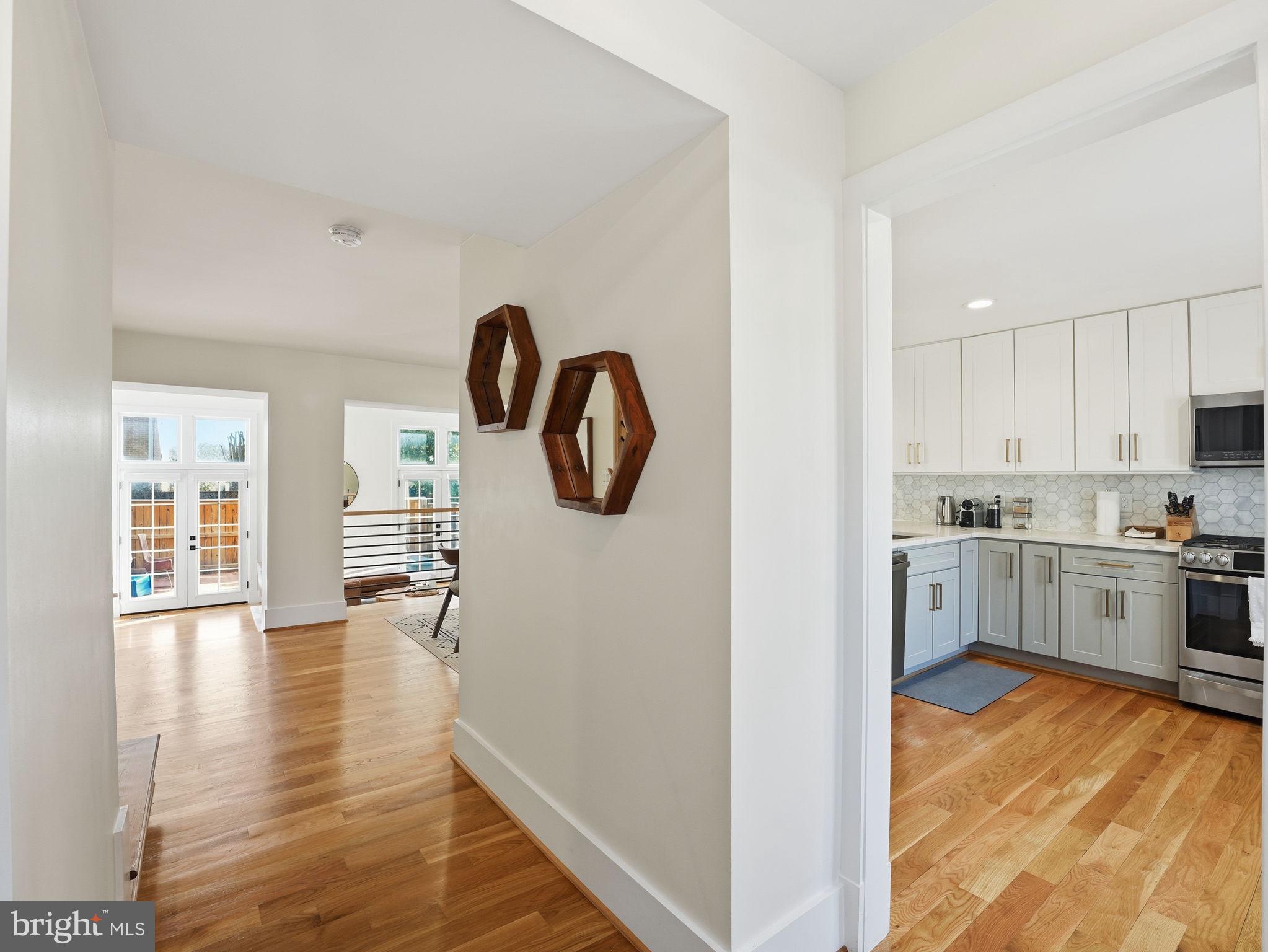 8503 JEFFERSONIAN COURT