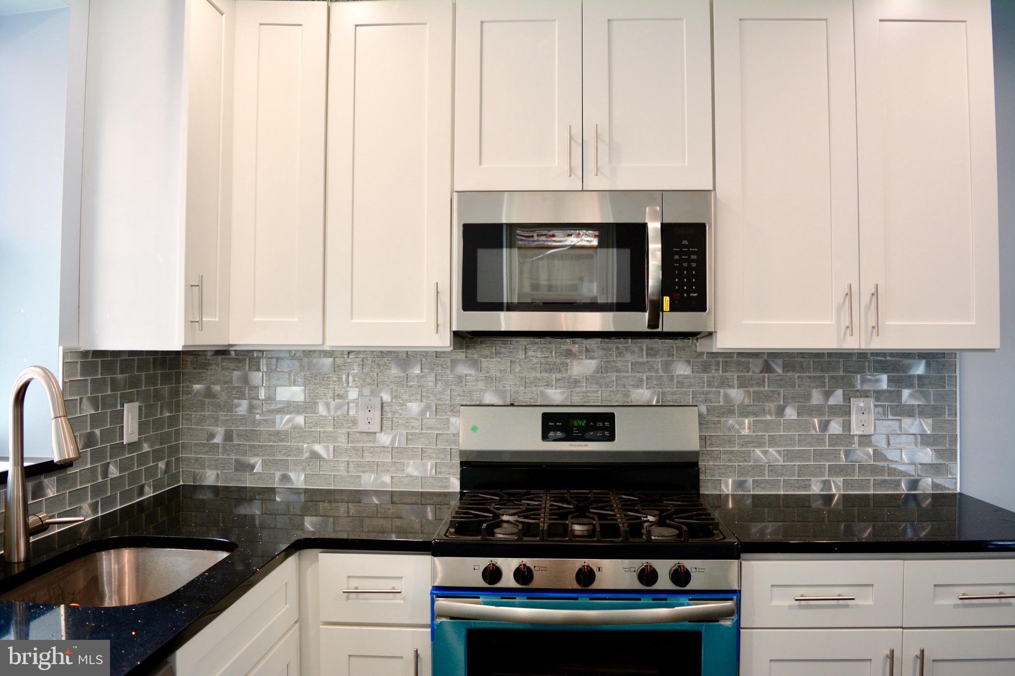 PORT RICHMOND - Residential