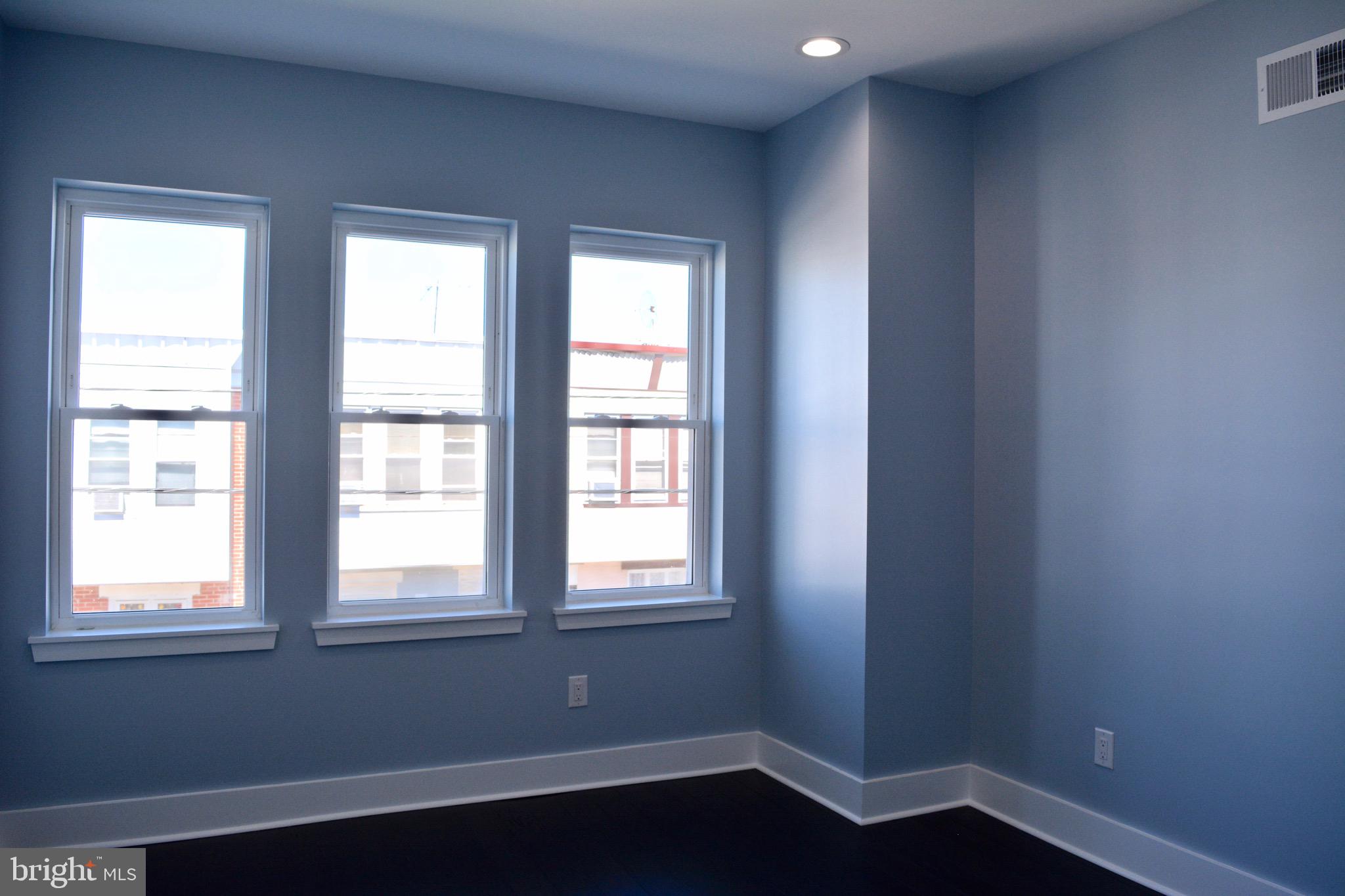 PORT RICHMOND - Residential