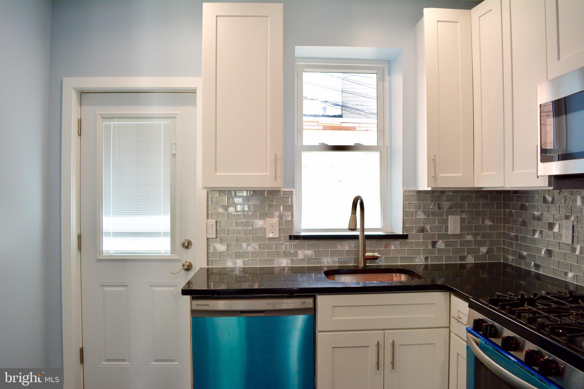 PORT RICHMOND - Residential