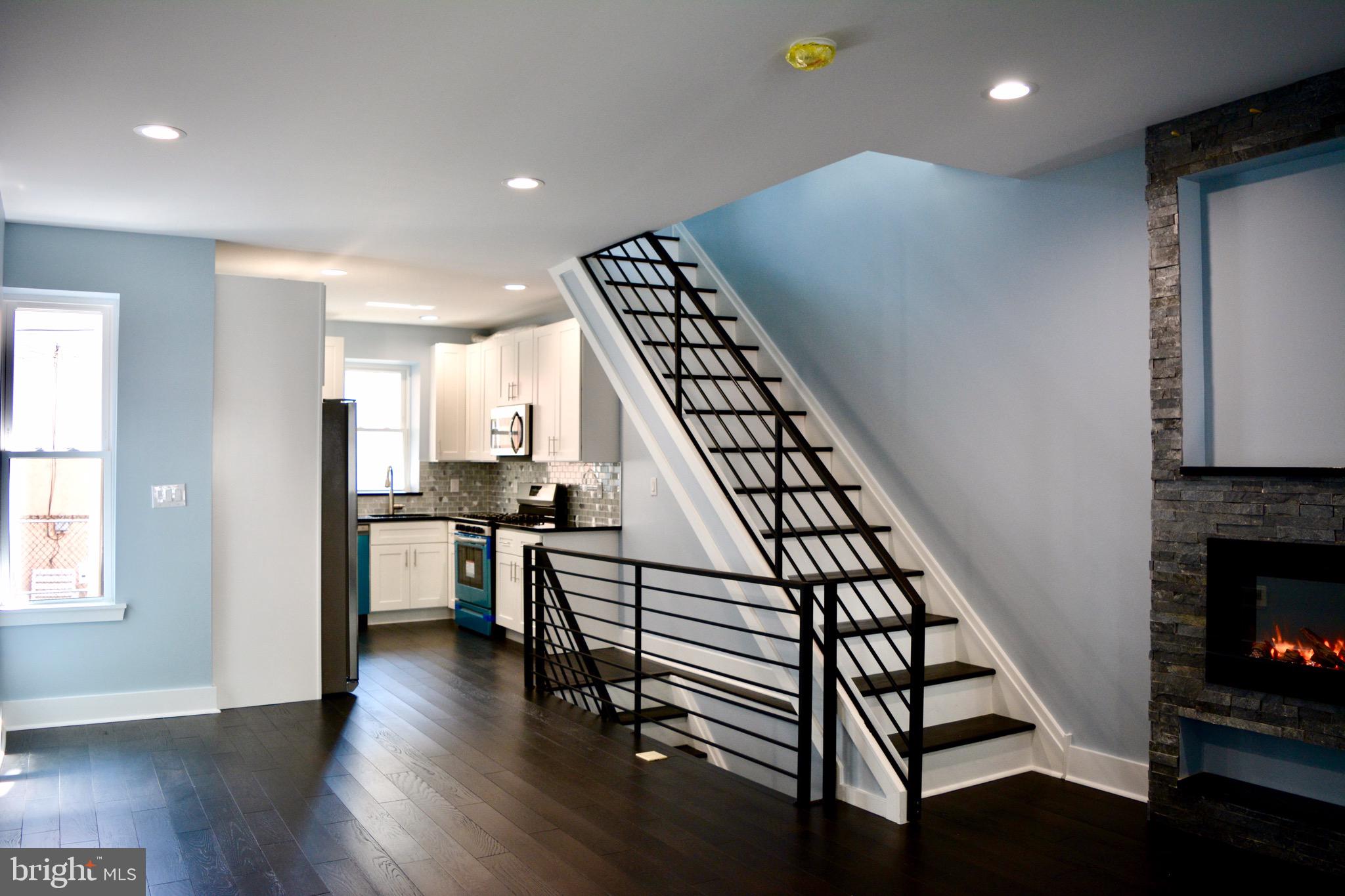 PORT RICHMOND - Residential