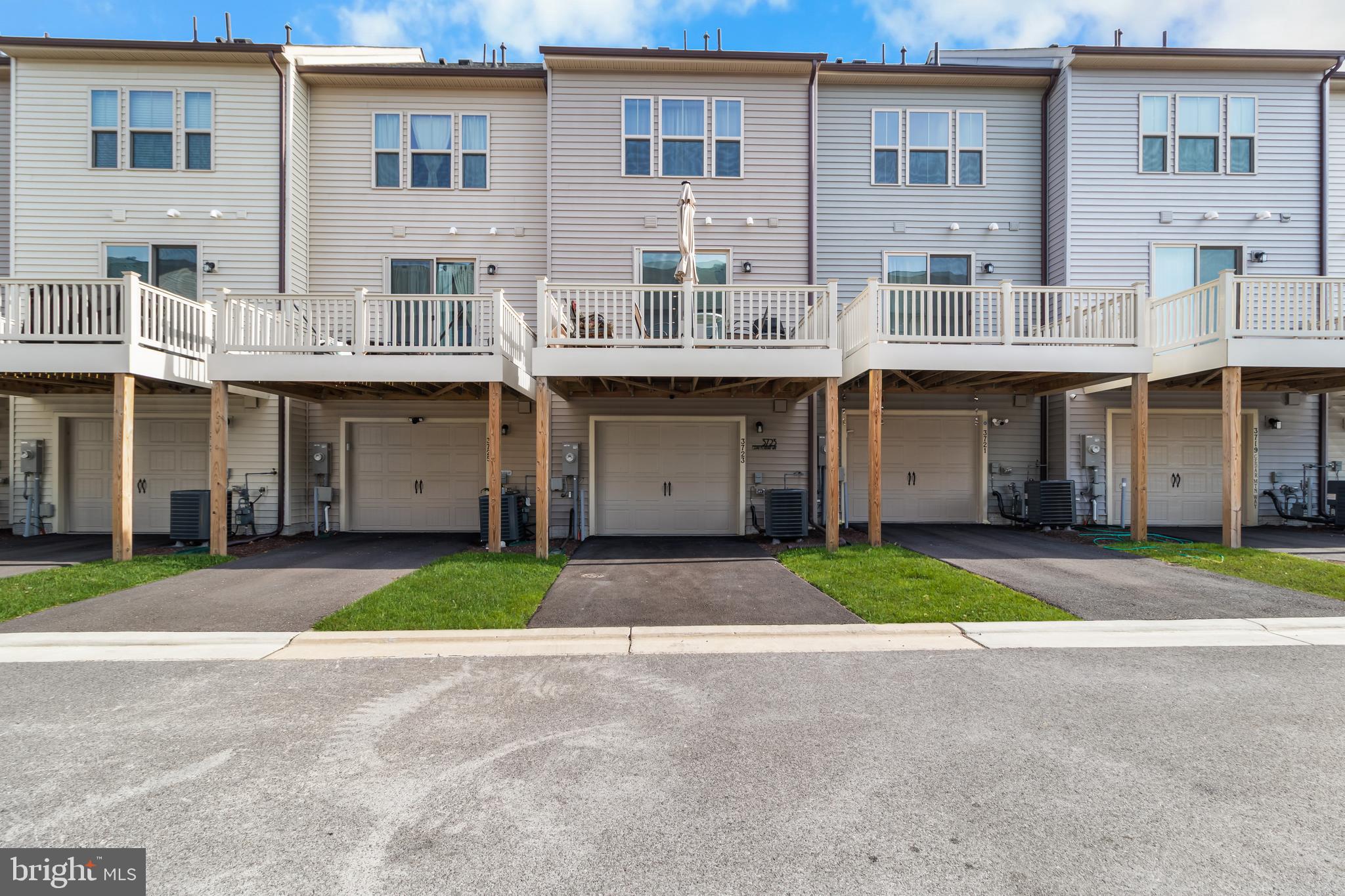 PARKSIDE - Residential