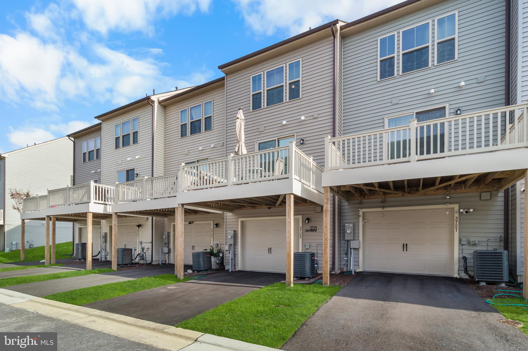 PARKSIDE - Residential