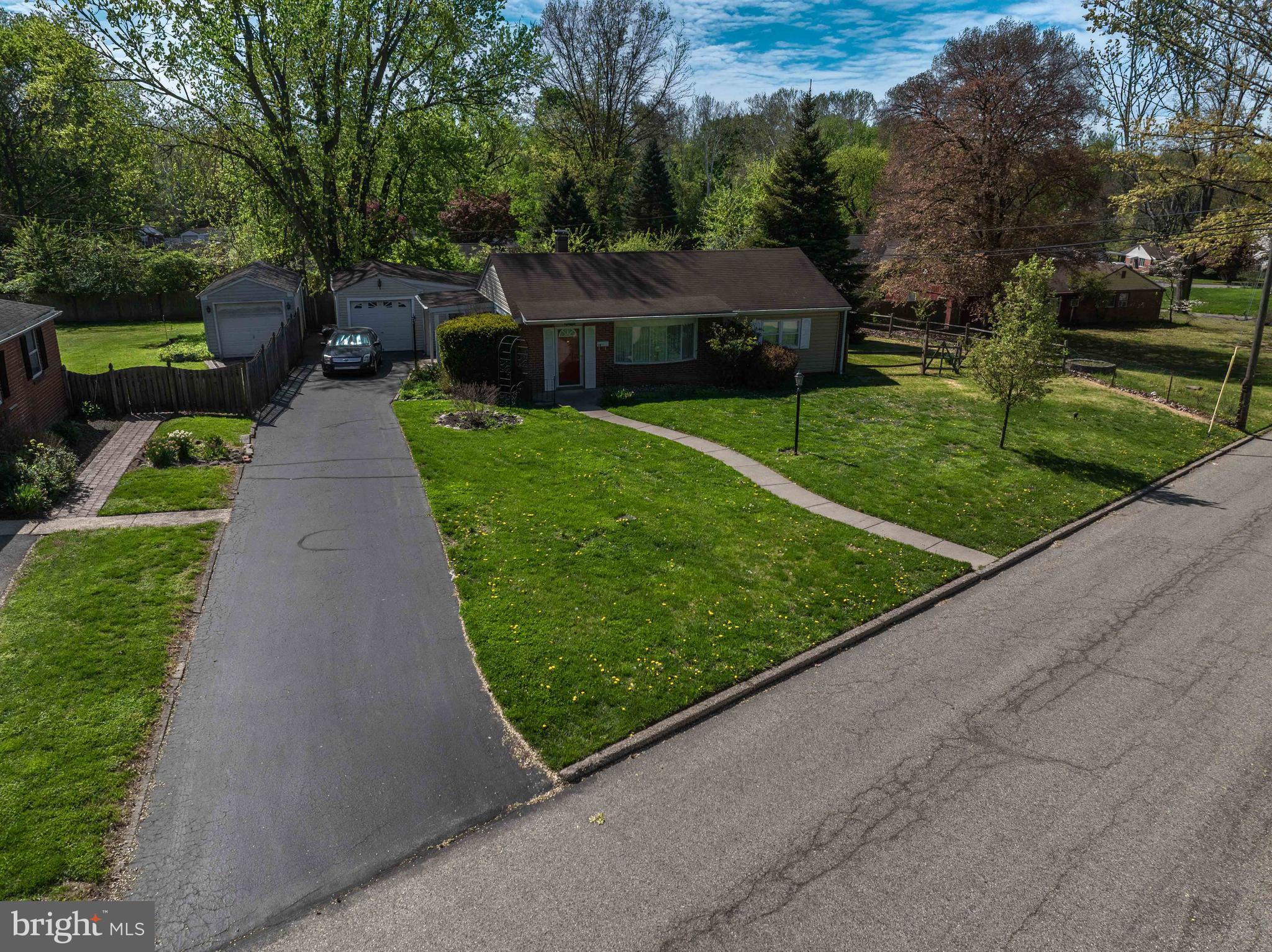 PLYMOUTH VALLEY - Residential