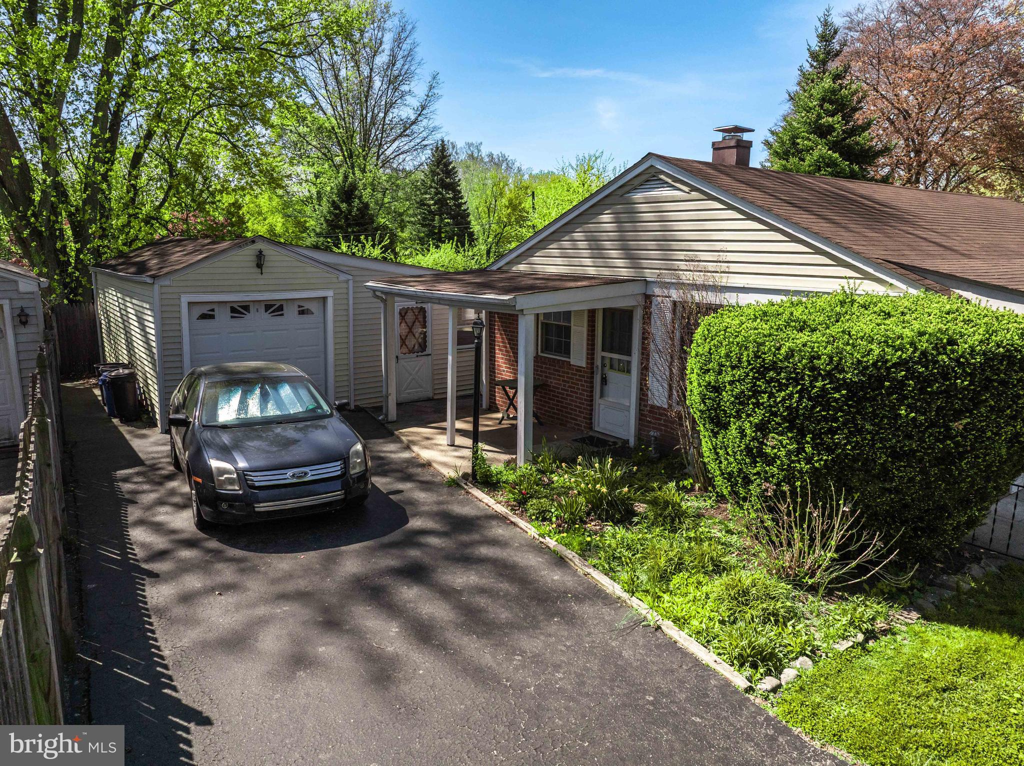 PLYMOUTH VALLEY - Residential