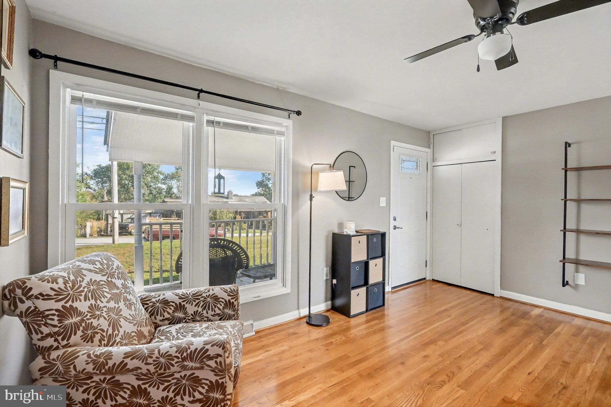 NORTH RIVER TOWN - Residential