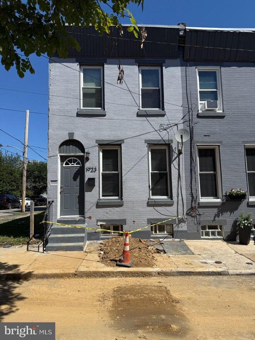 Welcome to 1923 Monument St! This 3-bedroom, 2-bath rental offers comfort and convenience in the heart of North Philadelphia. Enjoy a bright open living area, modern kitchen with stainless steel appliances, and hardwood floors throughout. Two full bathrooms provide added comfort, while the private backyard is perfect for outdoor relaxation. Washer/dryer hookup included. Located near Temple University, public transit, and major highways, this home is ready for immediate move-in. Section 8 vouchers accepted!