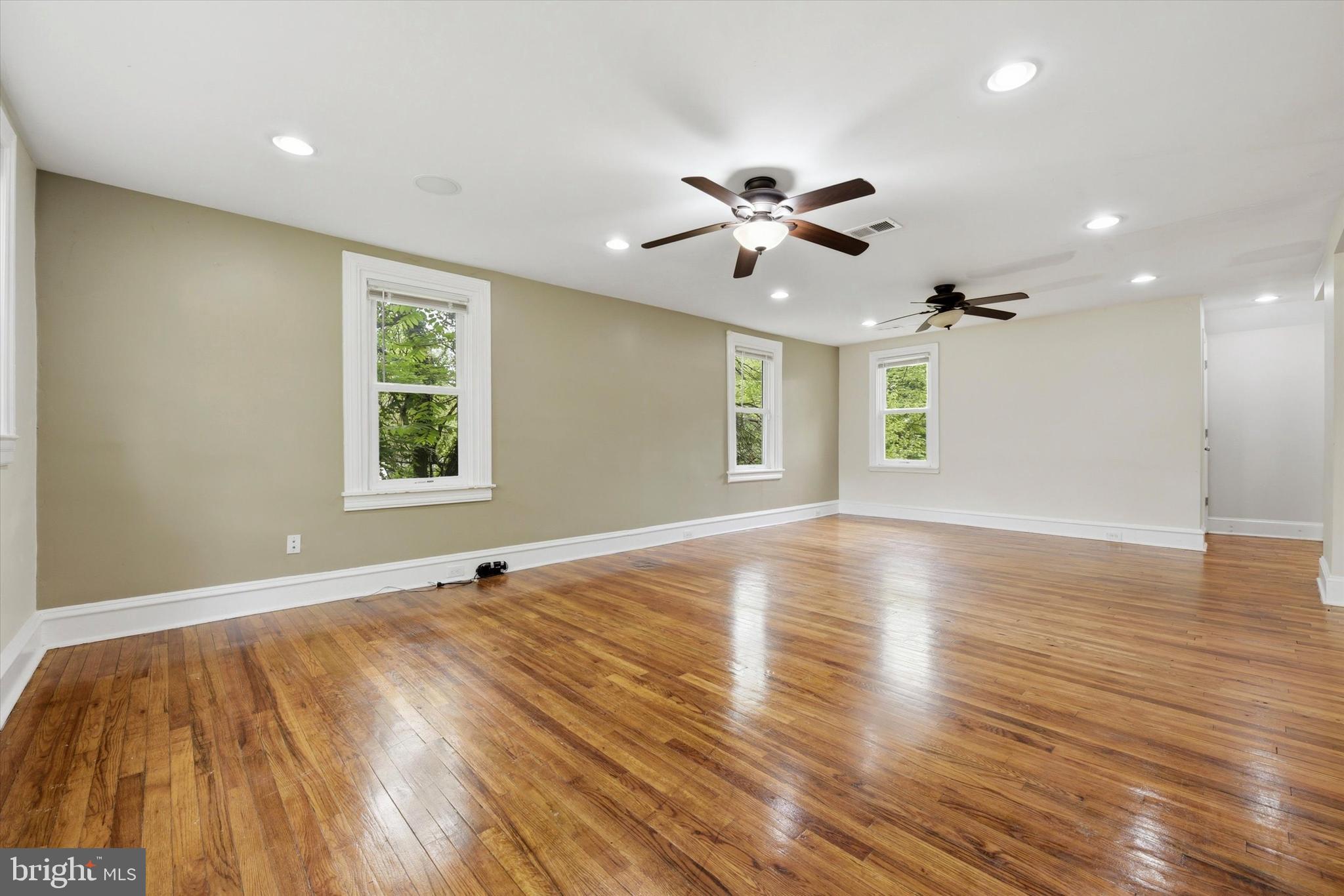 PAOLI GARDENS - Residential
