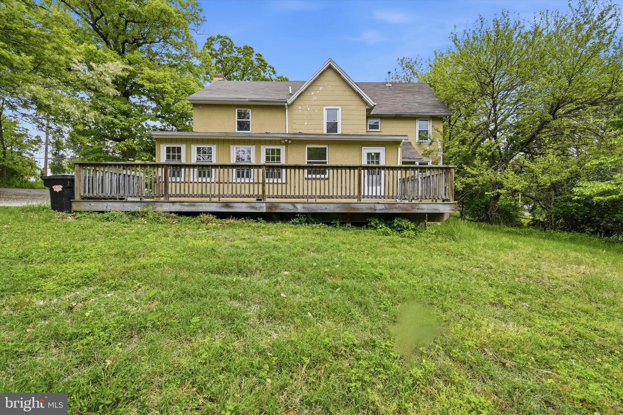 PAOLI GARDENS - Residential