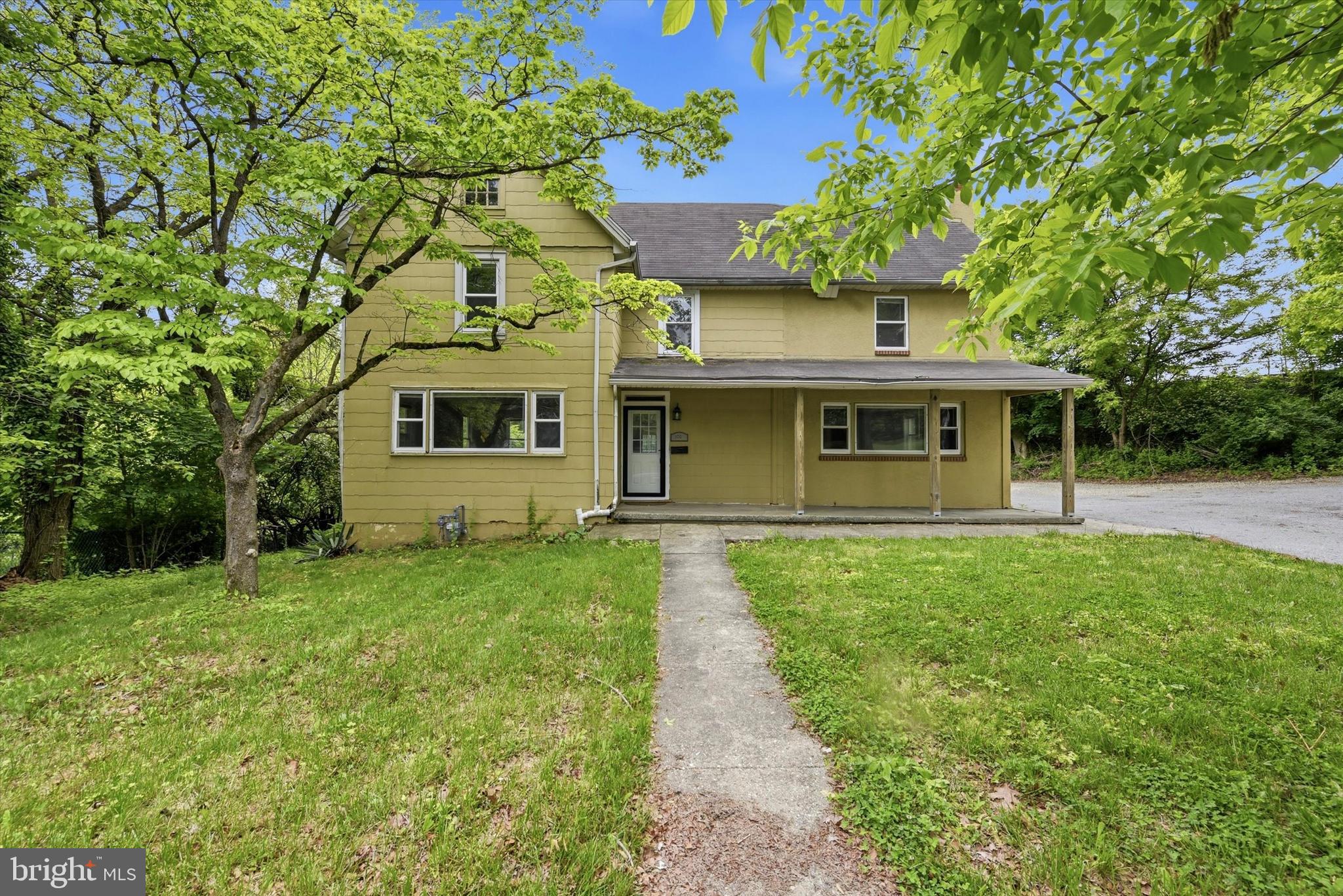 PAOLI GARDENS - Residential