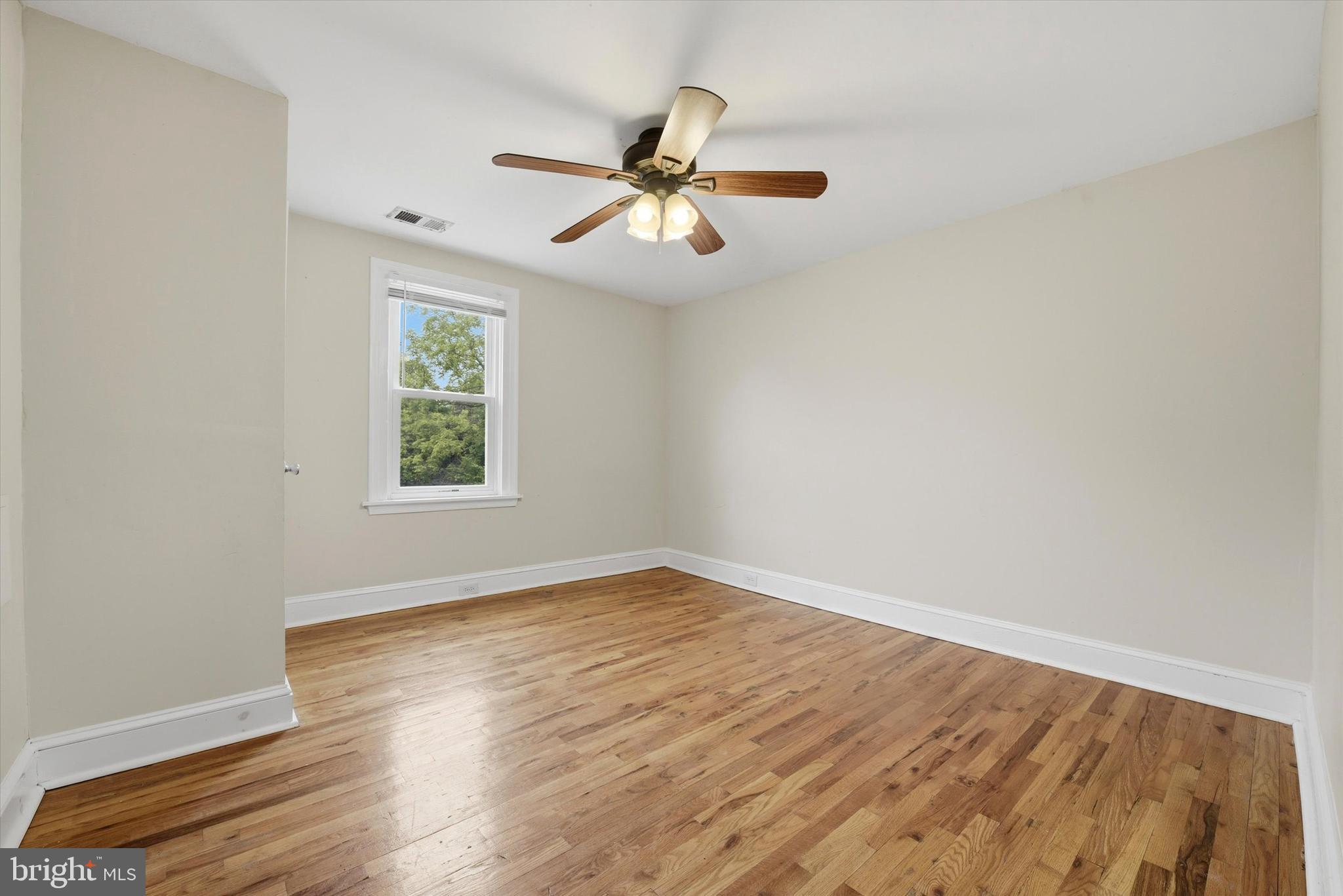 PAOLI GARDENS - Residential