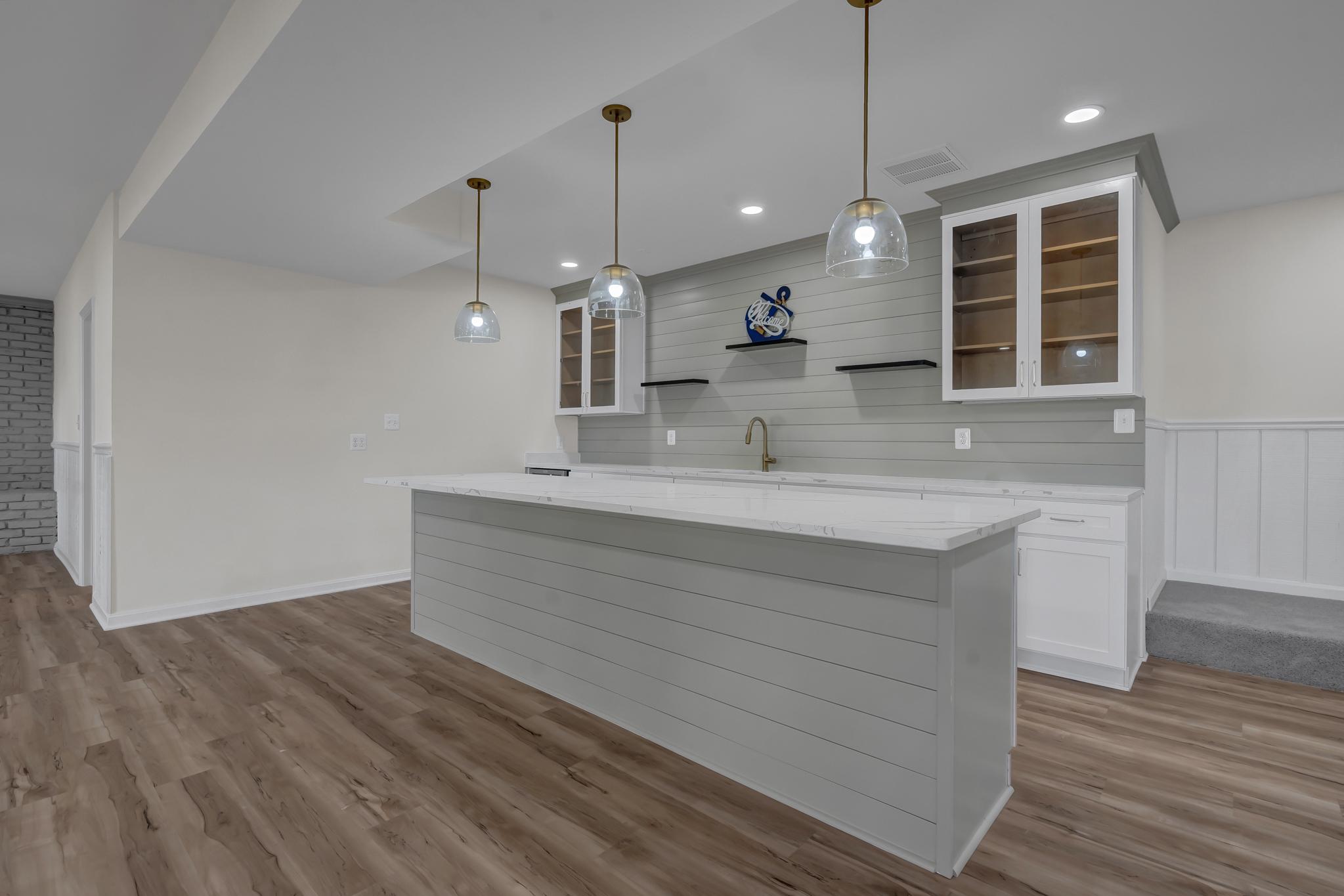 TALL PINES - Residential