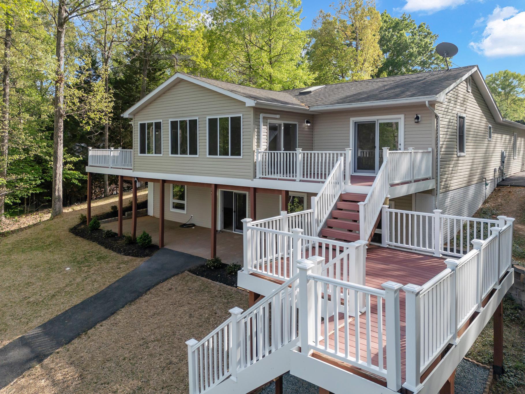 TALL PINES - Residential